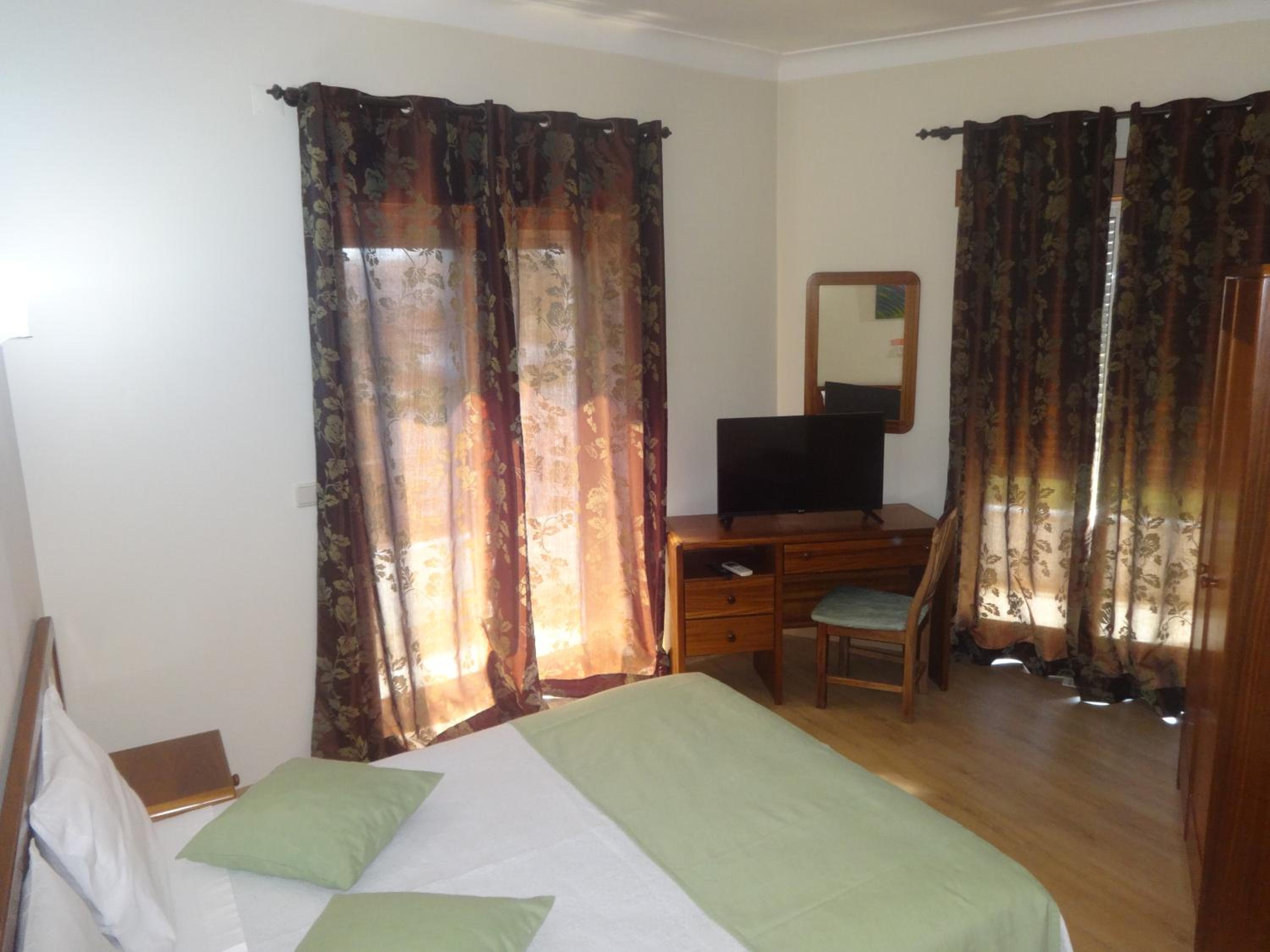 Double Room - Photo 2