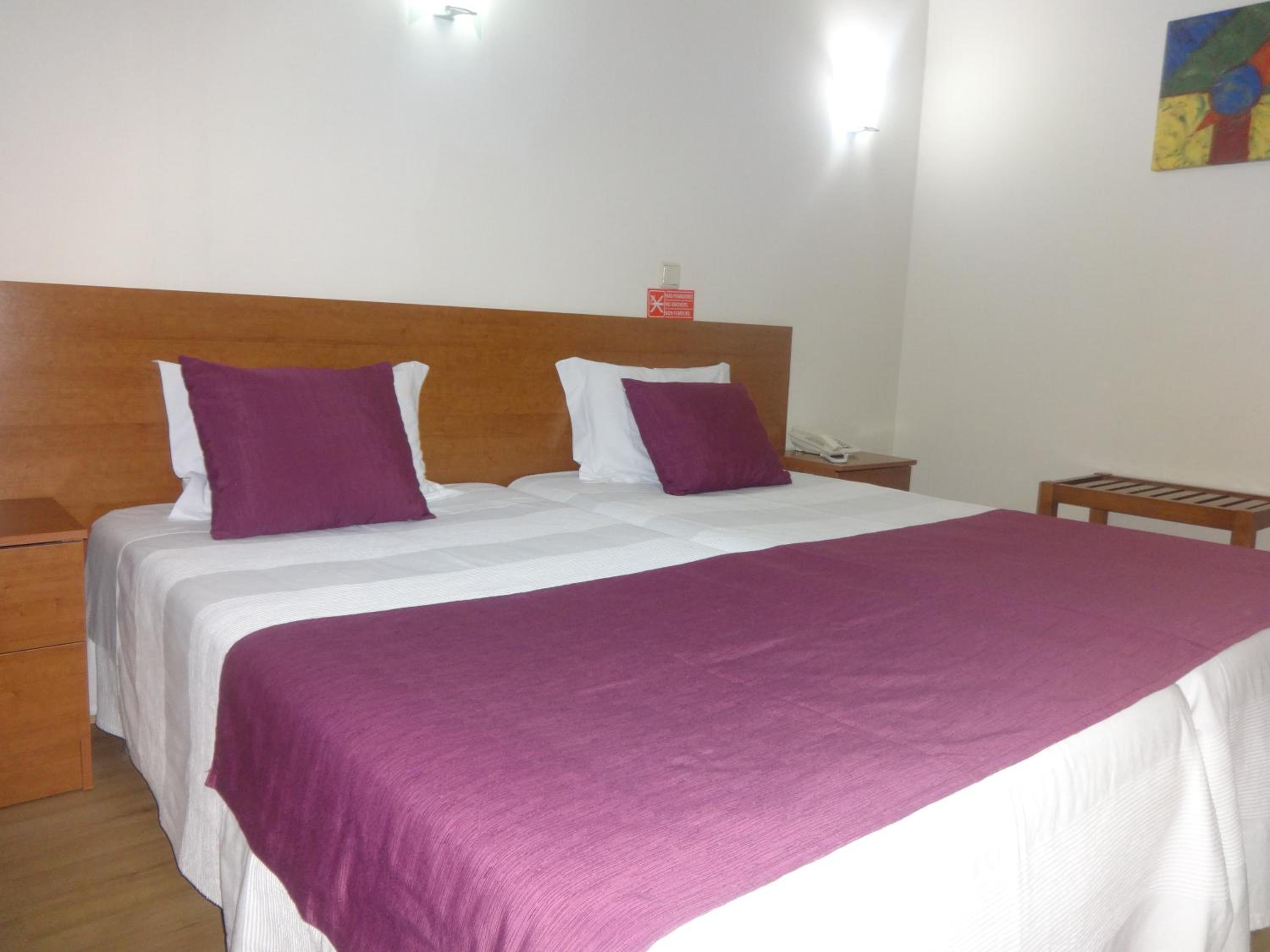 Twin Room - Photo 4
