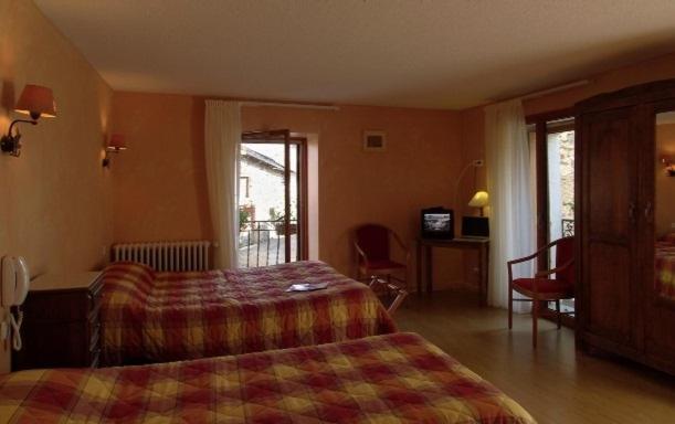 Triple Room with Bathroom