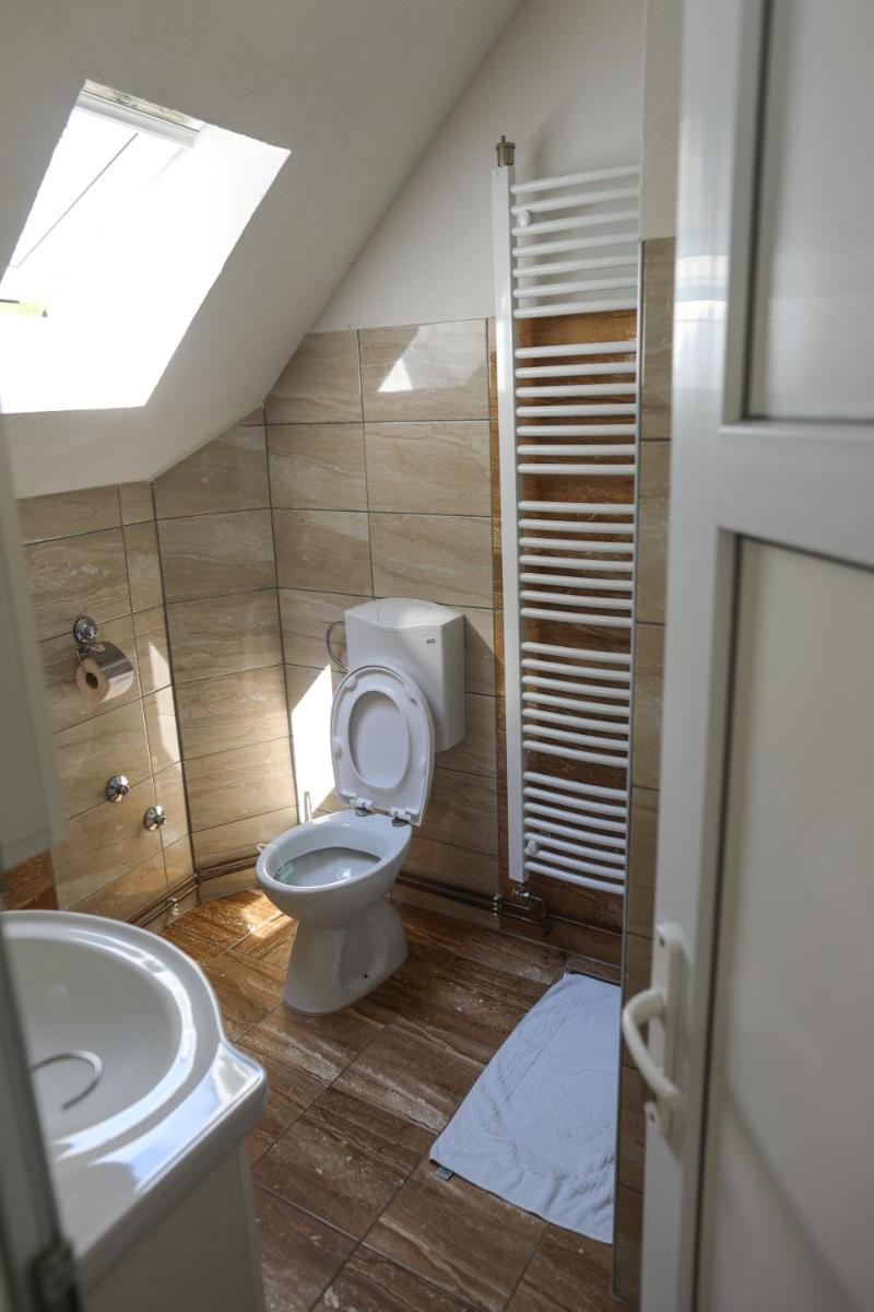 Apartment with Terrace photo 3