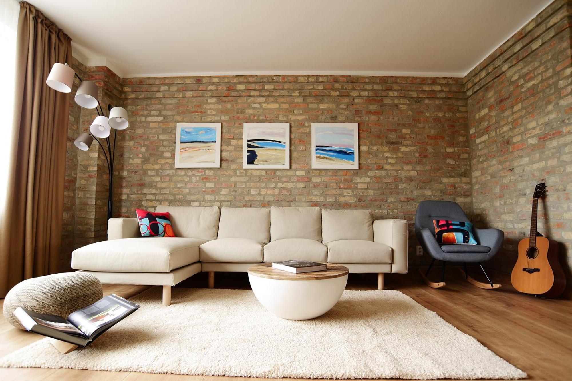Three-Bedroom Apartment - Photo 33