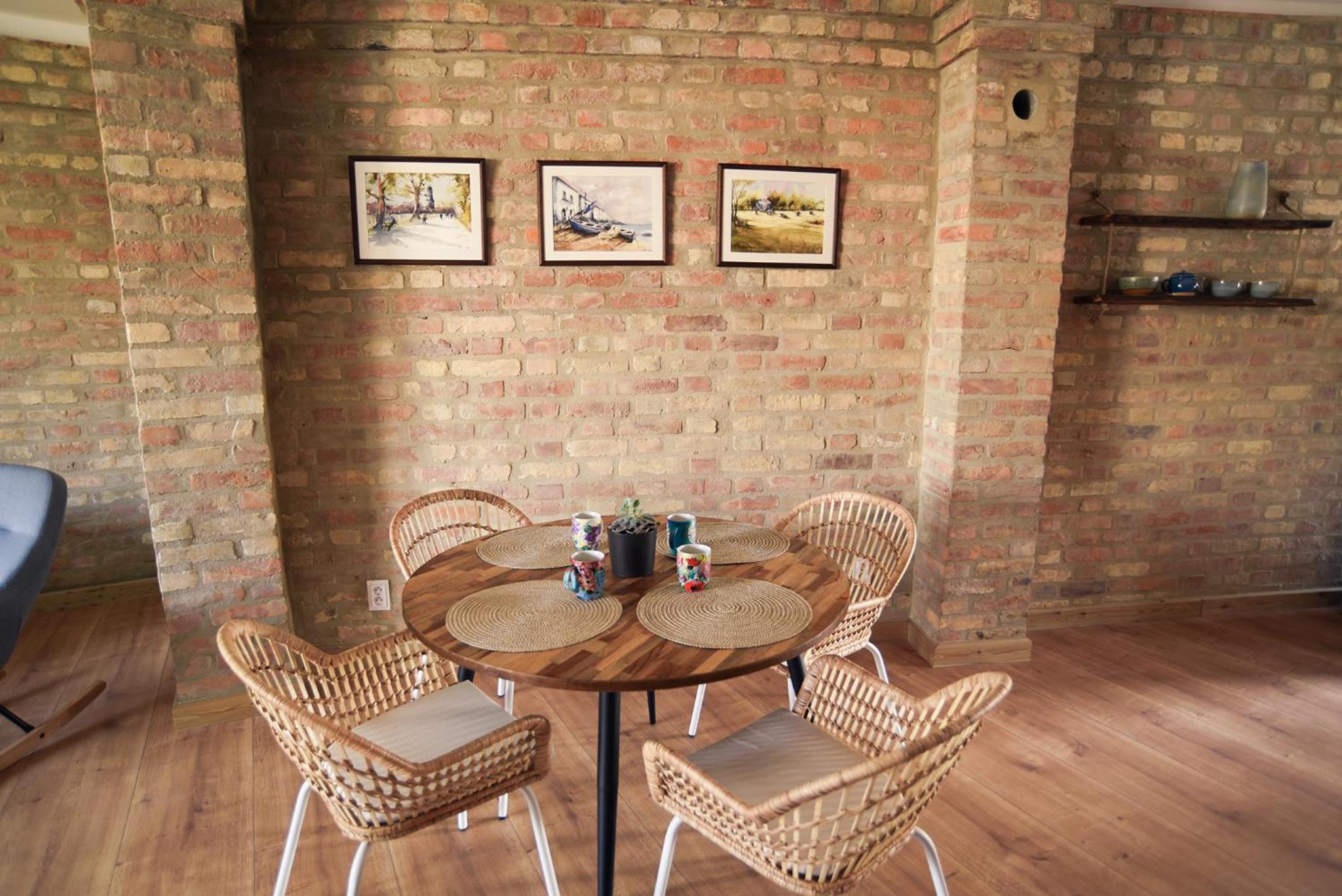 Three-Bedroom Apartment - Photo 24