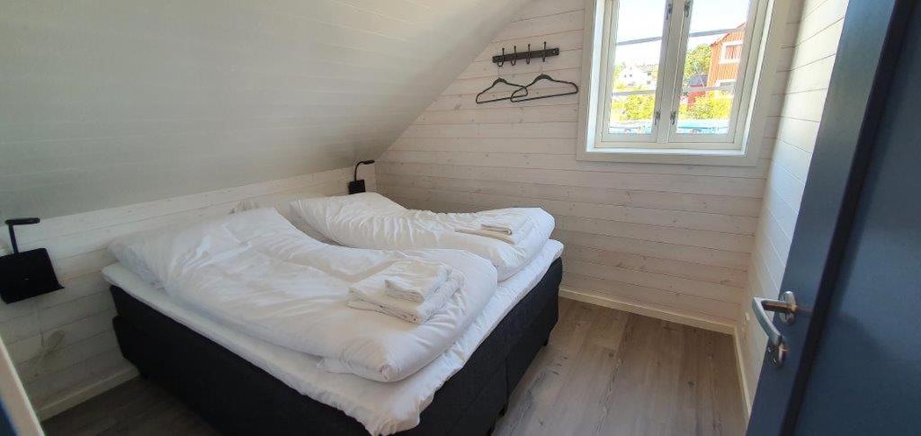 Deluxe Waterfront Cabin with Terrace photo 3