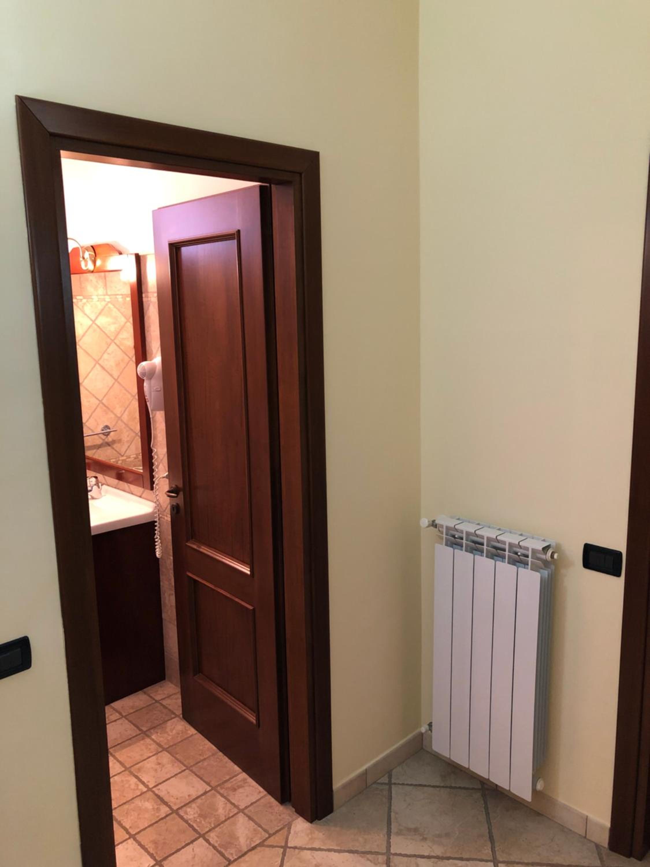 Triple Room - Photo 6