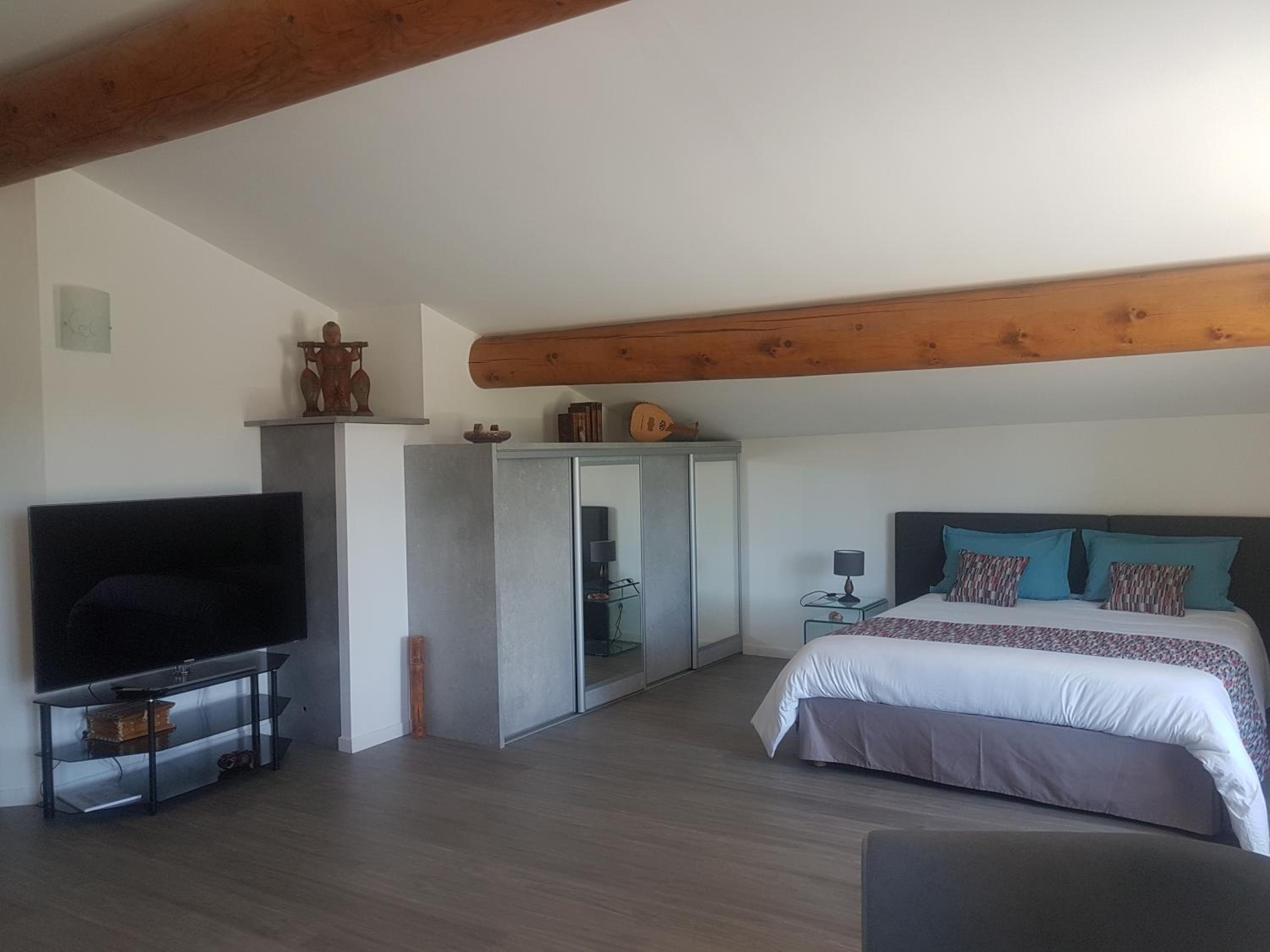Superior King Room photo 1