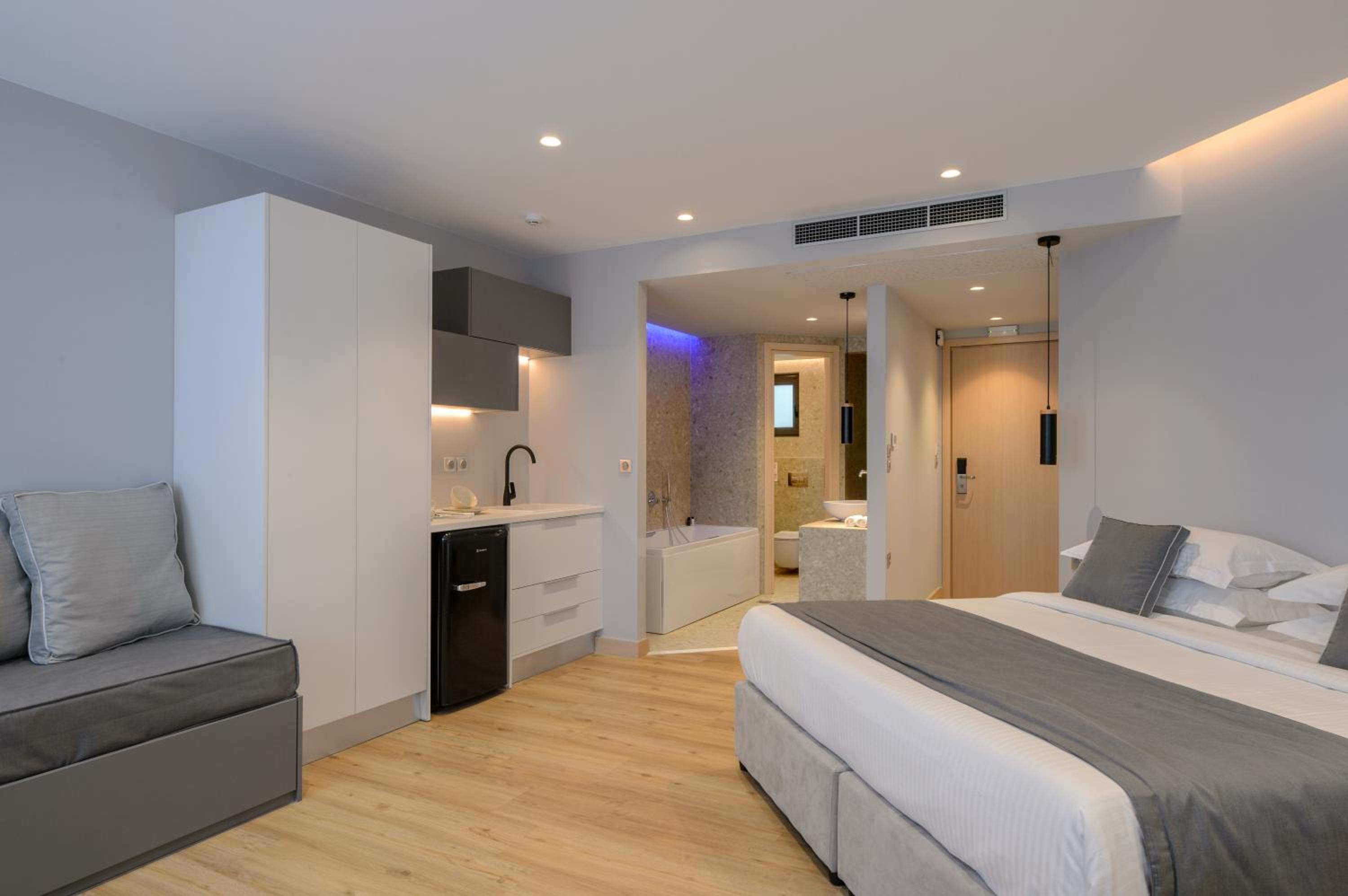 Deluxe Apartment with Hydromassage photo 2
