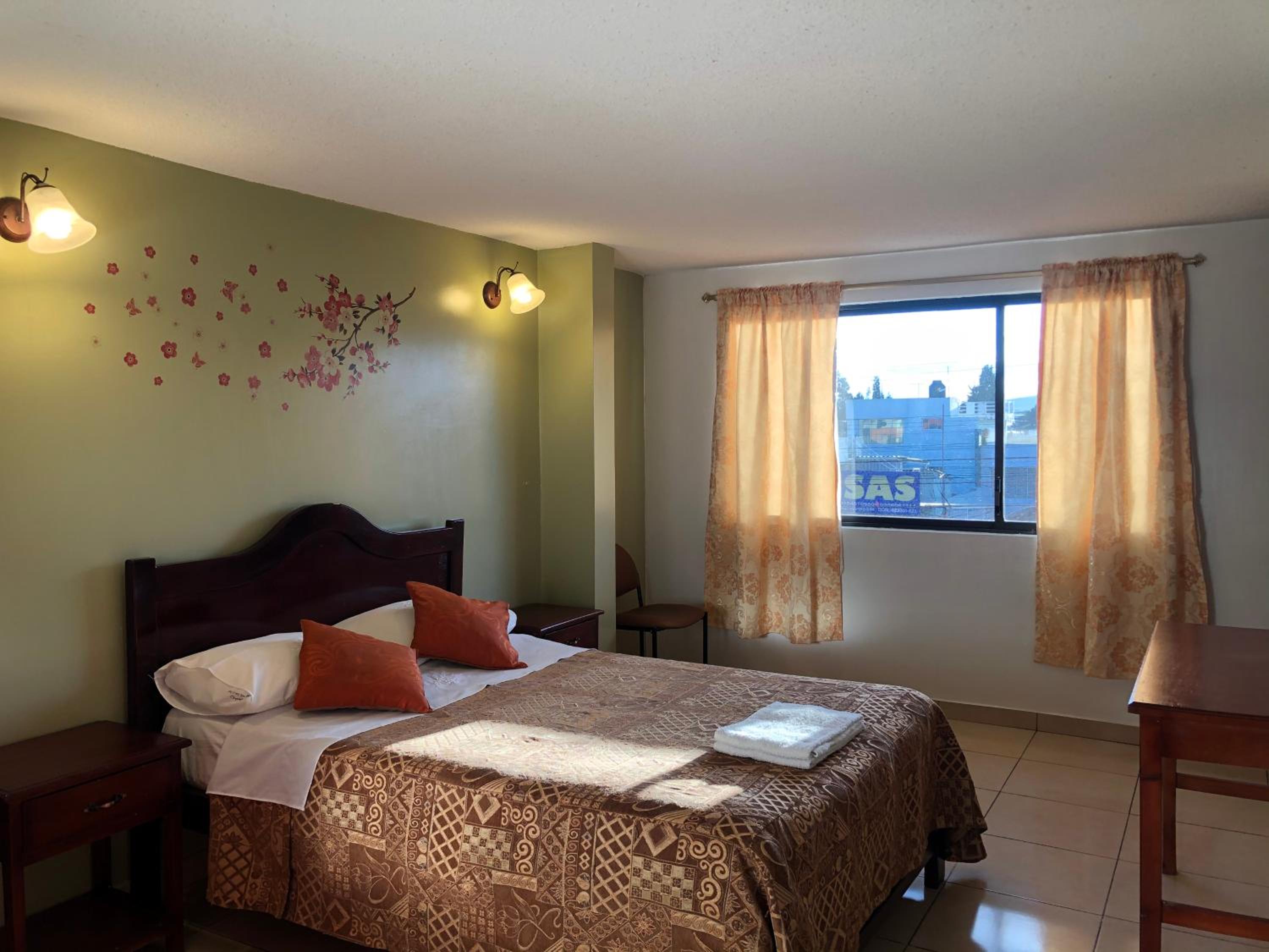 Budget Double Room photo 3