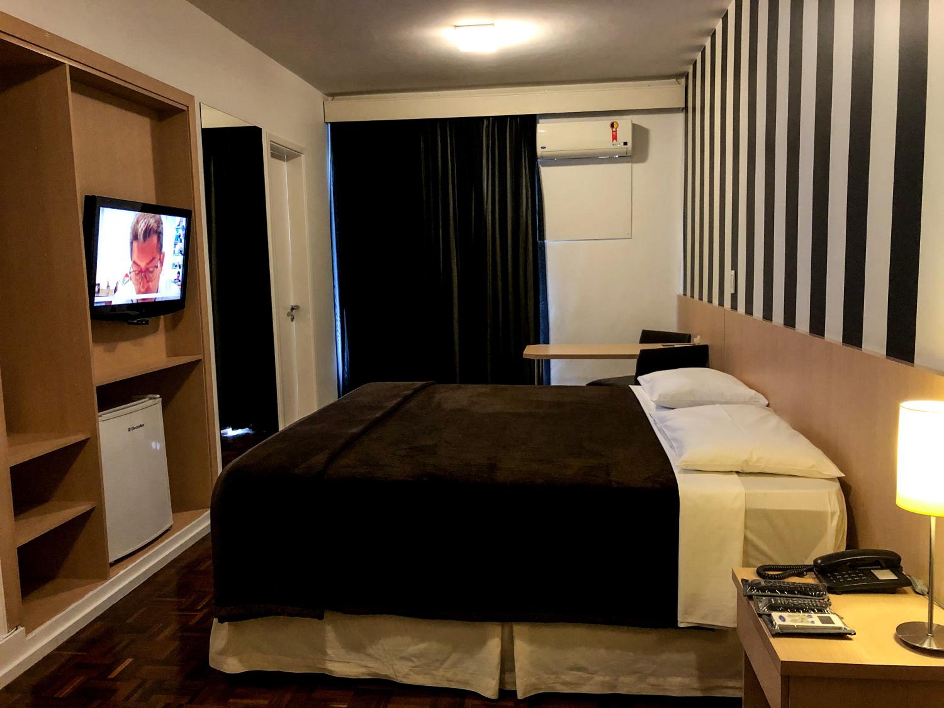 Double or Twin Room - Photo 15