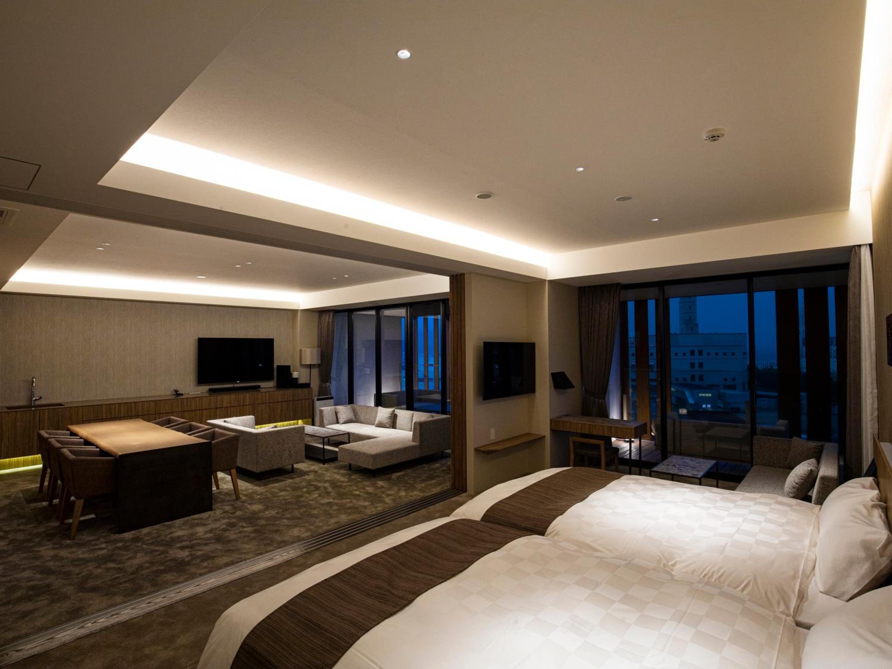 Executive Suite thumbnail 6