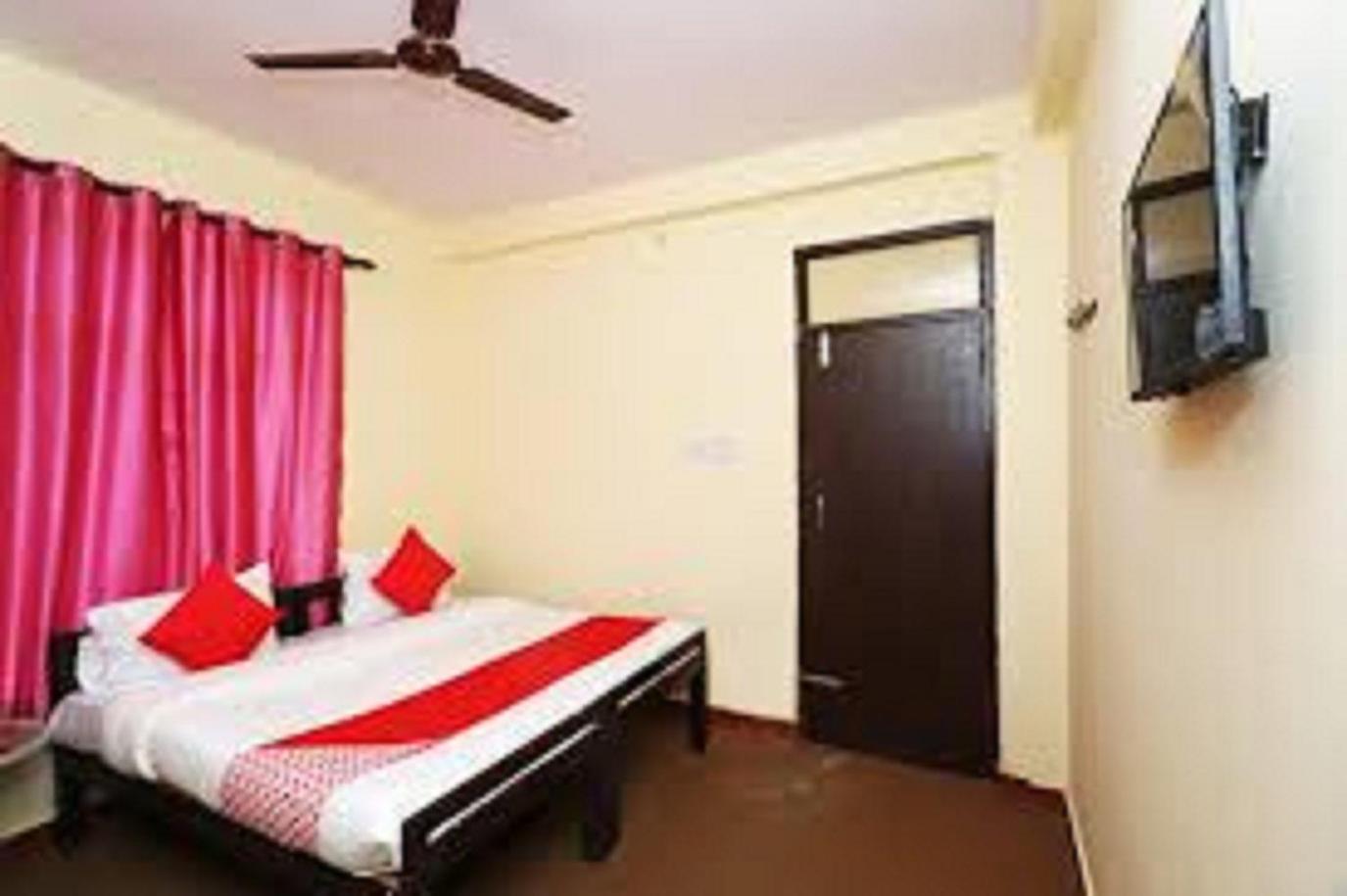 Budget Double Room photo 1