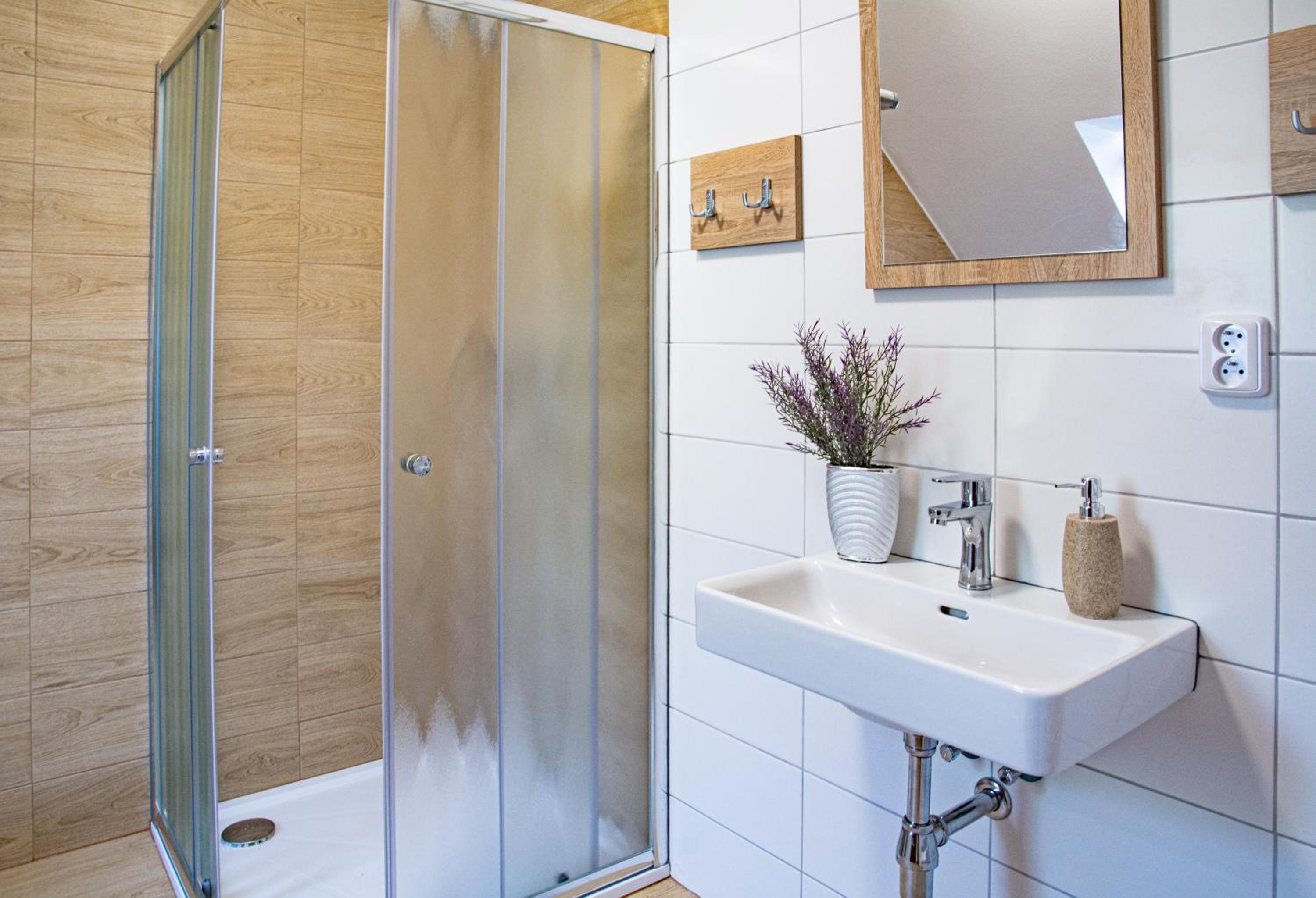 One-Bedroom Apartment - Photo 4