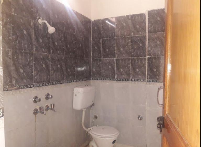 Budget Double Room photo 3