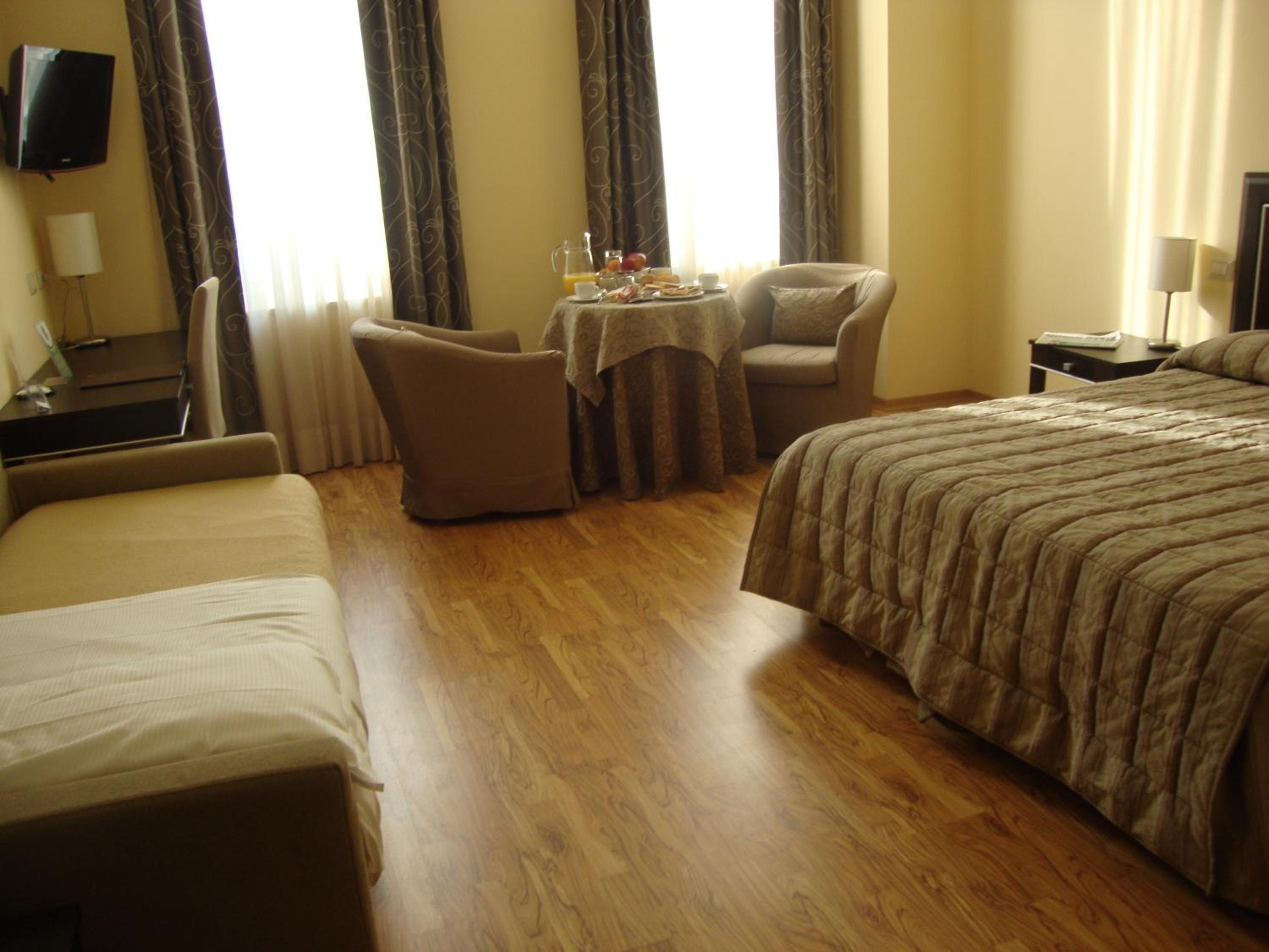 Triple Room - Photo 1