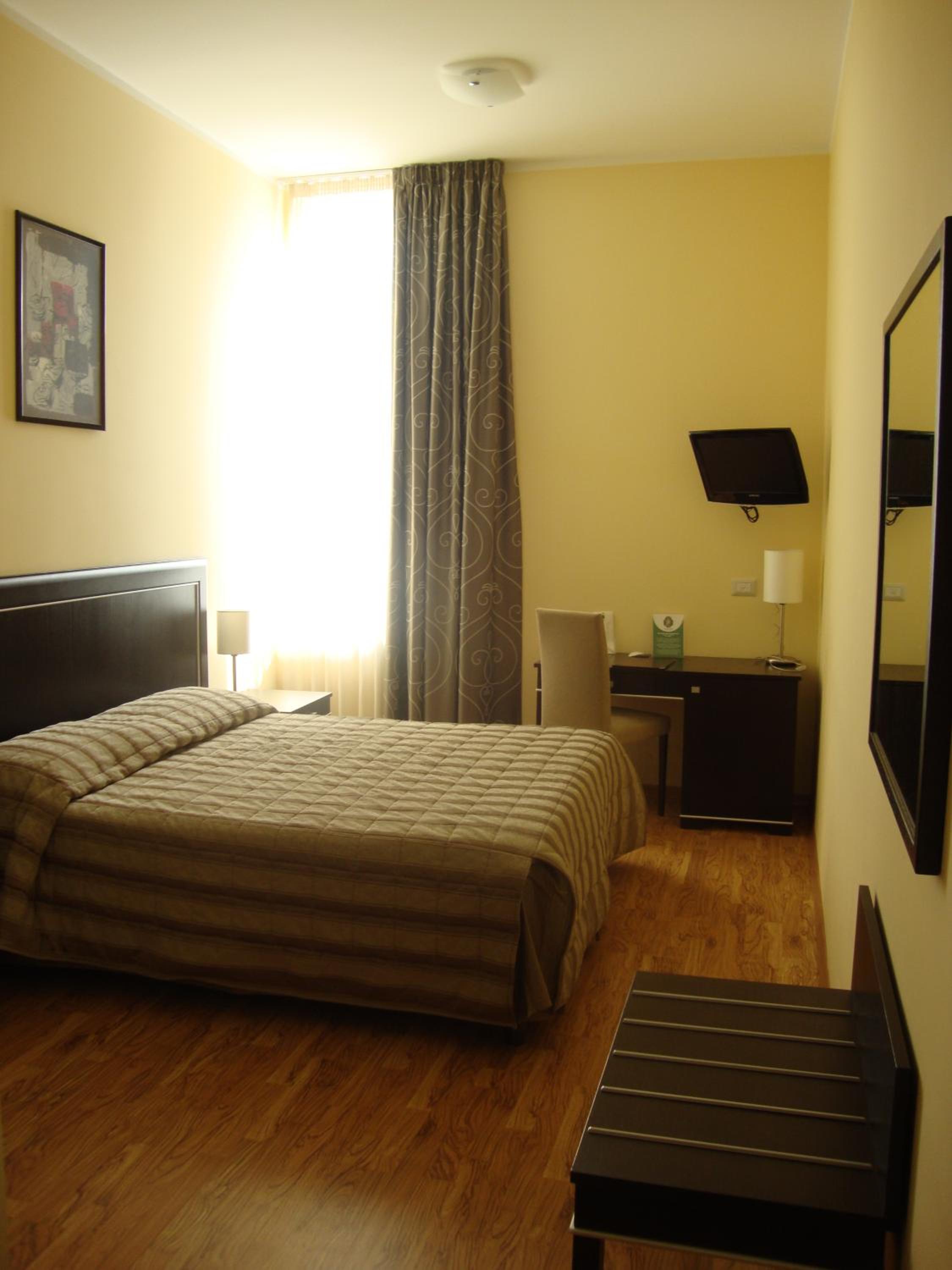 Double Room - Photo 1