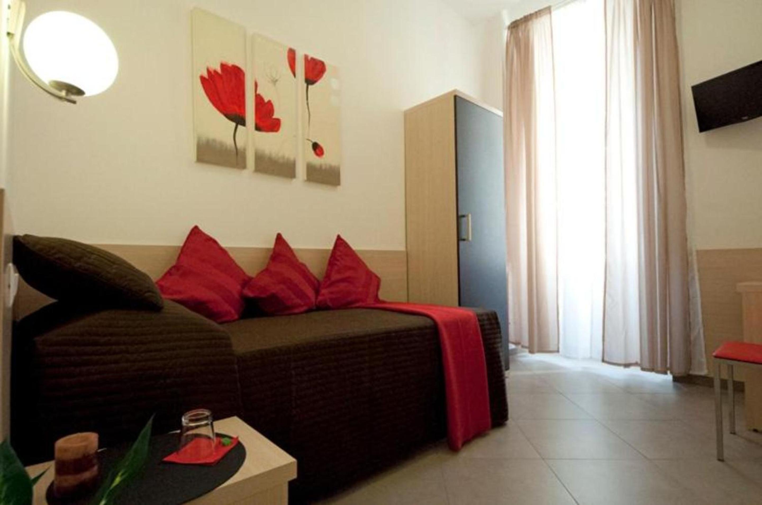 Single Room photo 2