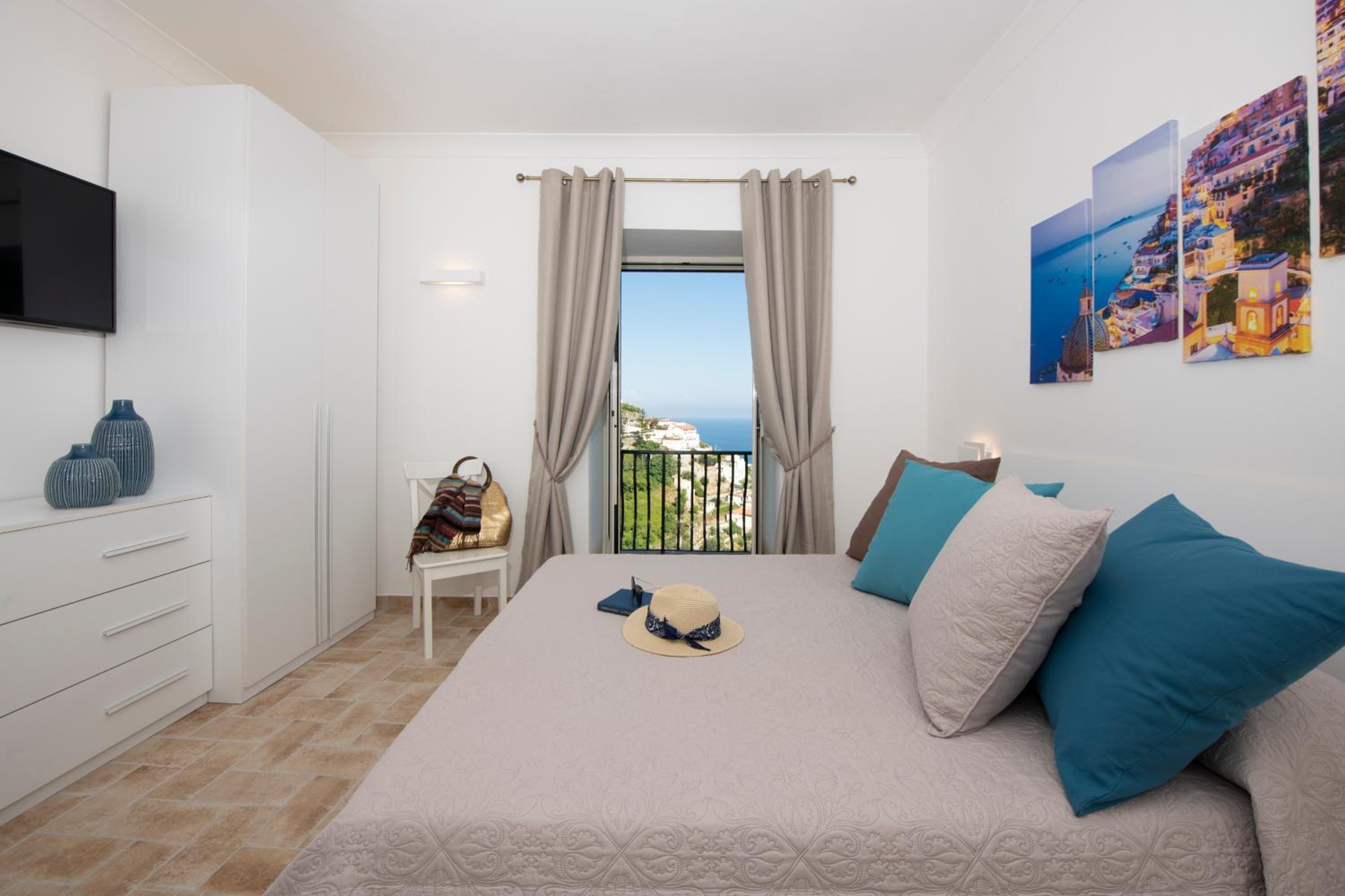 Deluxe Double Room with Balcony and Sea View