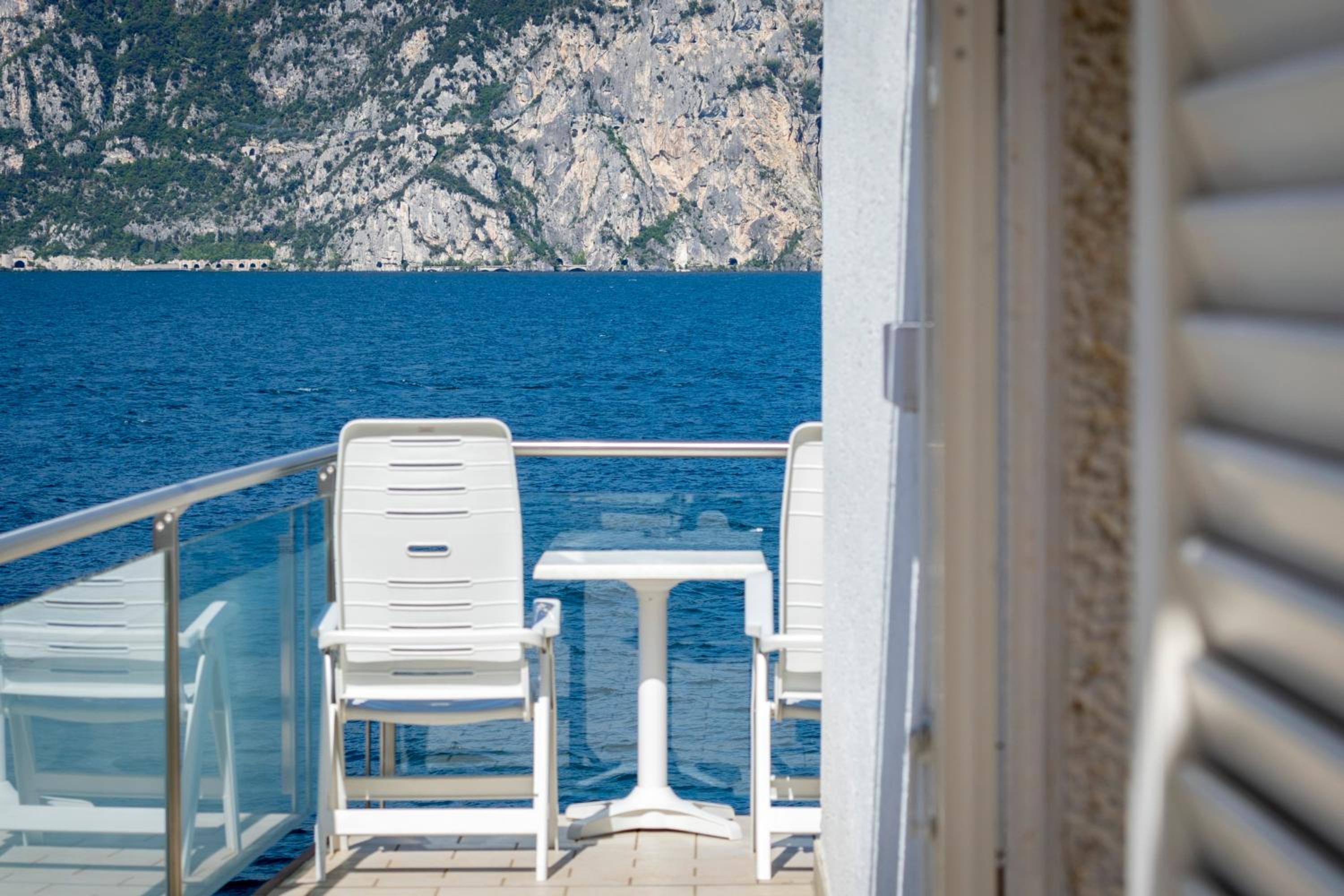 Double or Twin Room with Terrace, photo 7