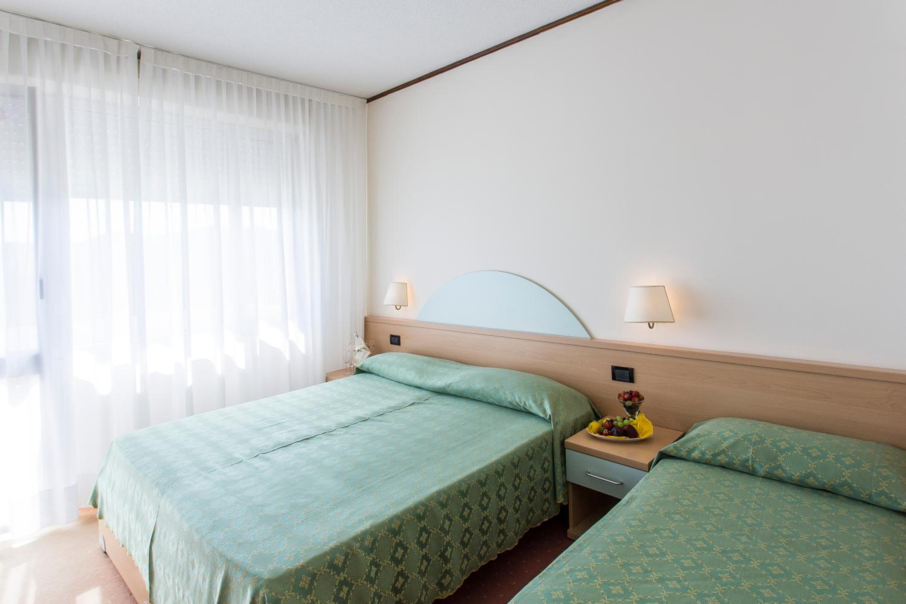 Triple Room - Photo 2
