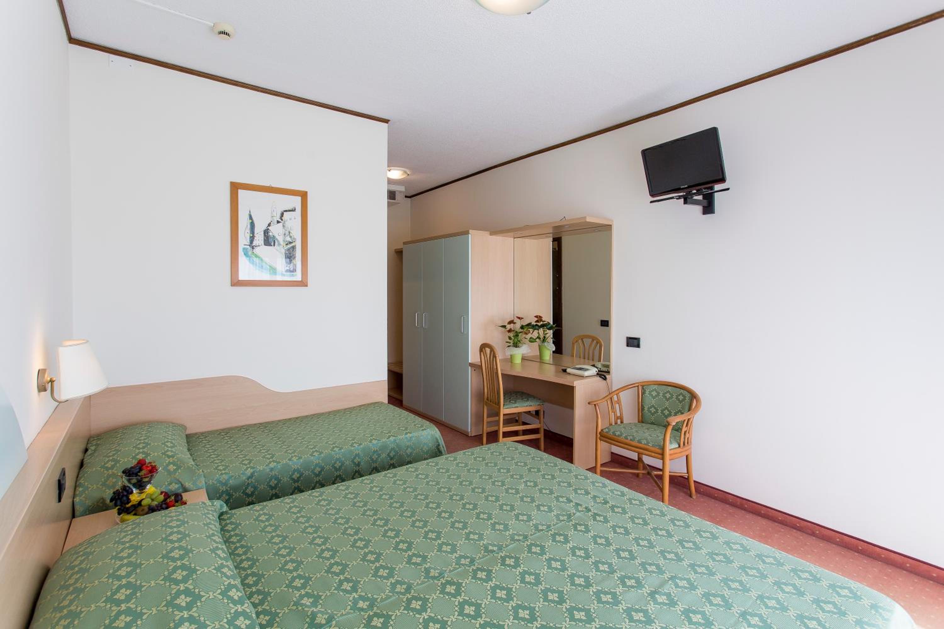 Triple Room - Photo 3