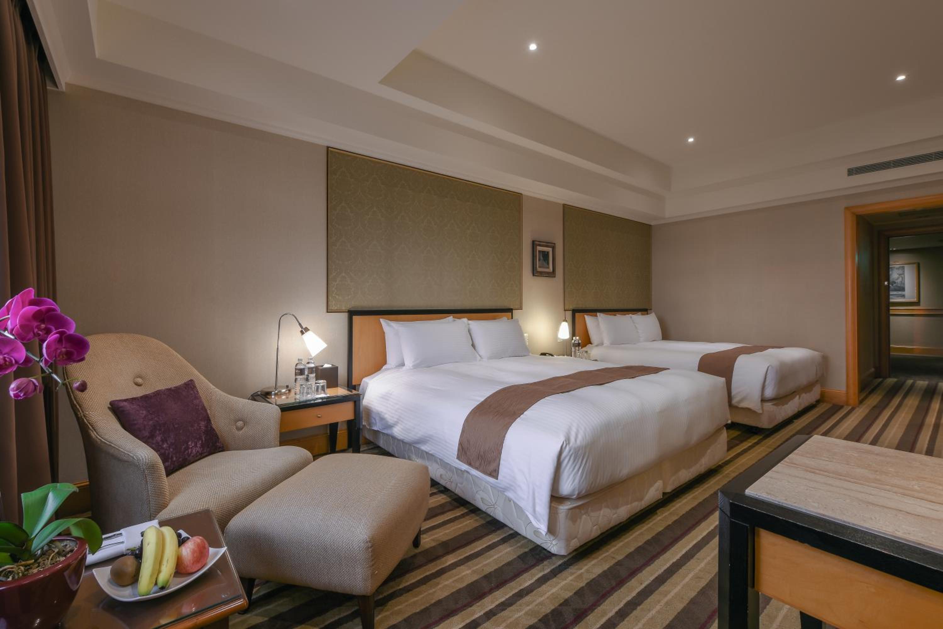Quadruple Room - Photo 2