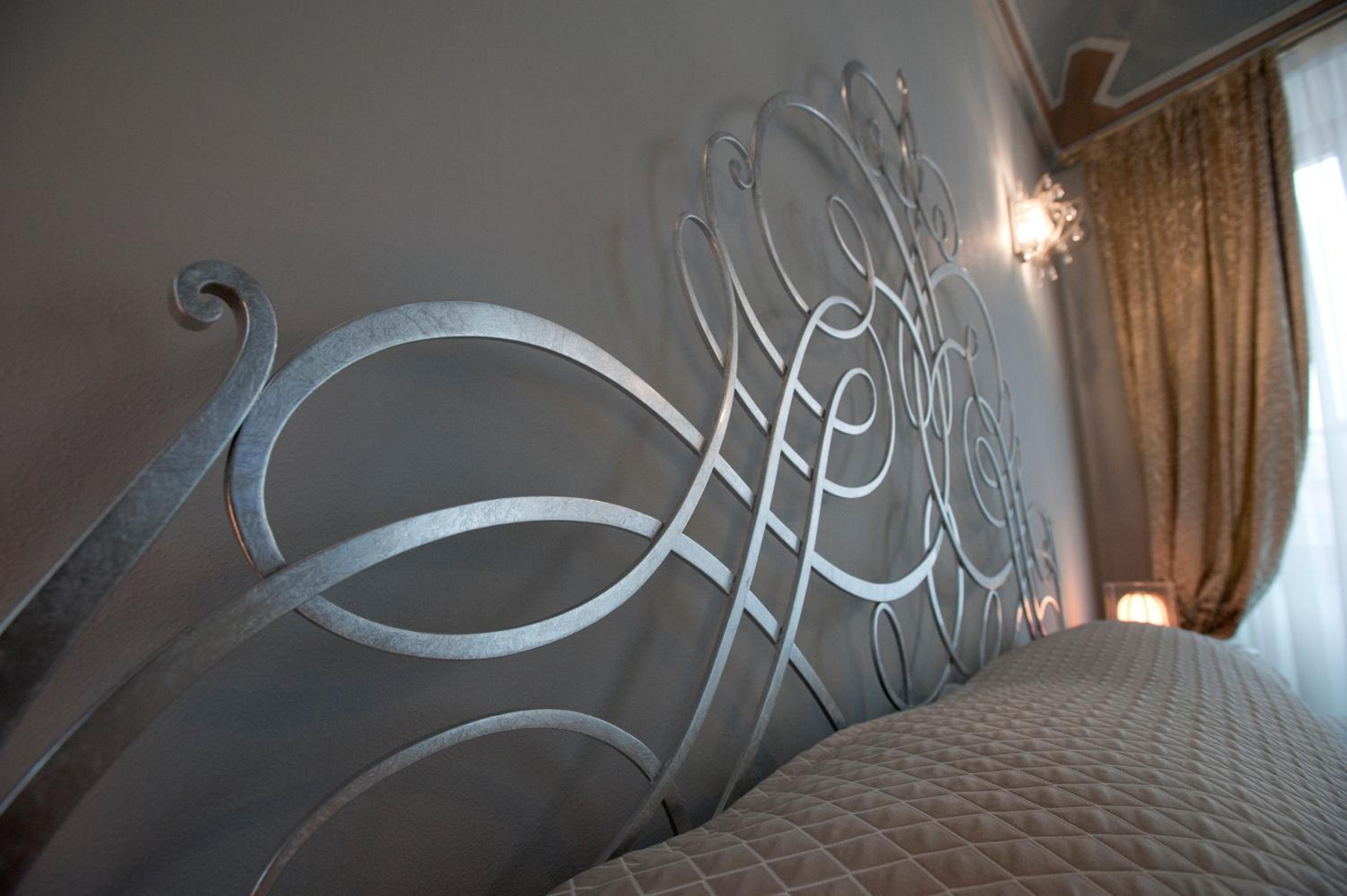 Large Double Room photo 2