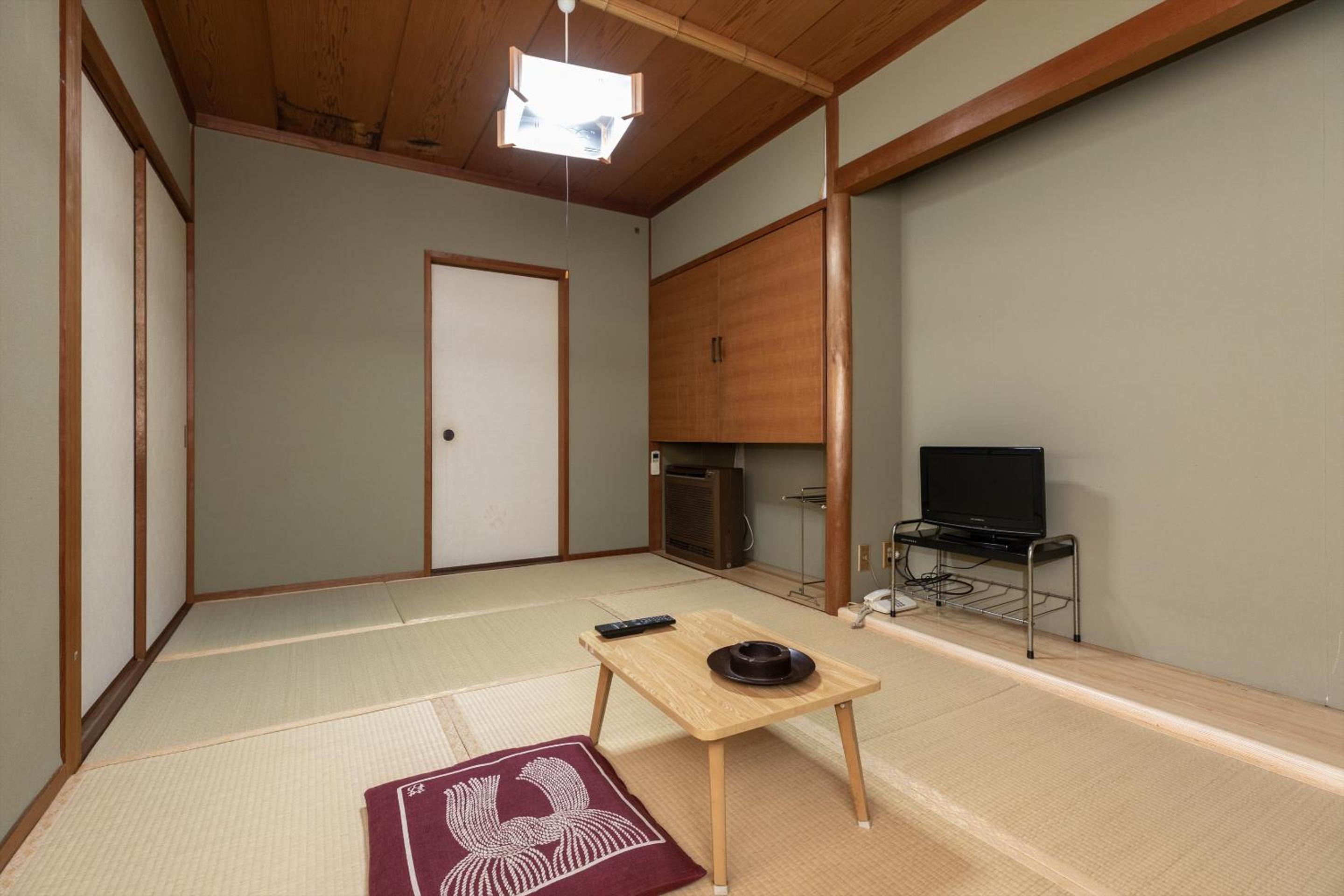 Japanese-Style Room - Photo 7