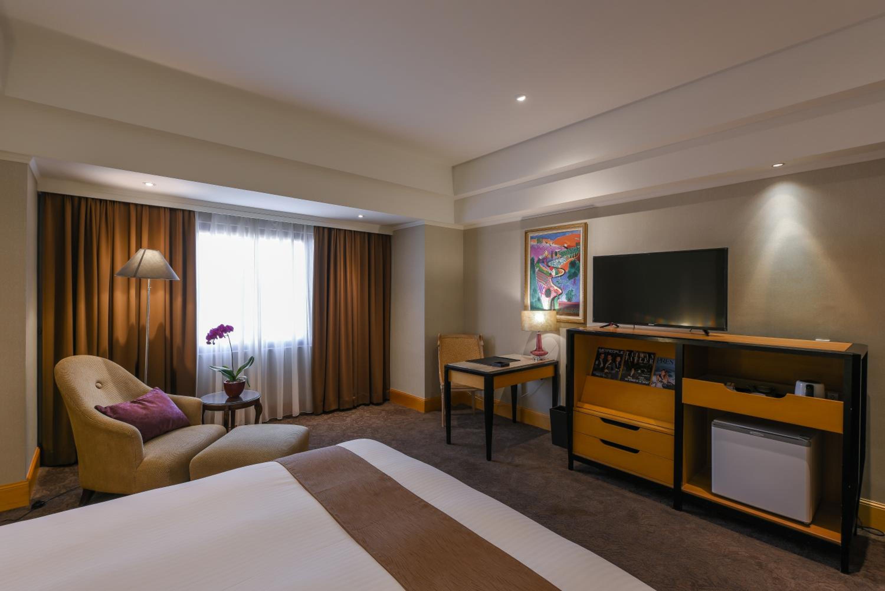 Premier Suite - Photo 3