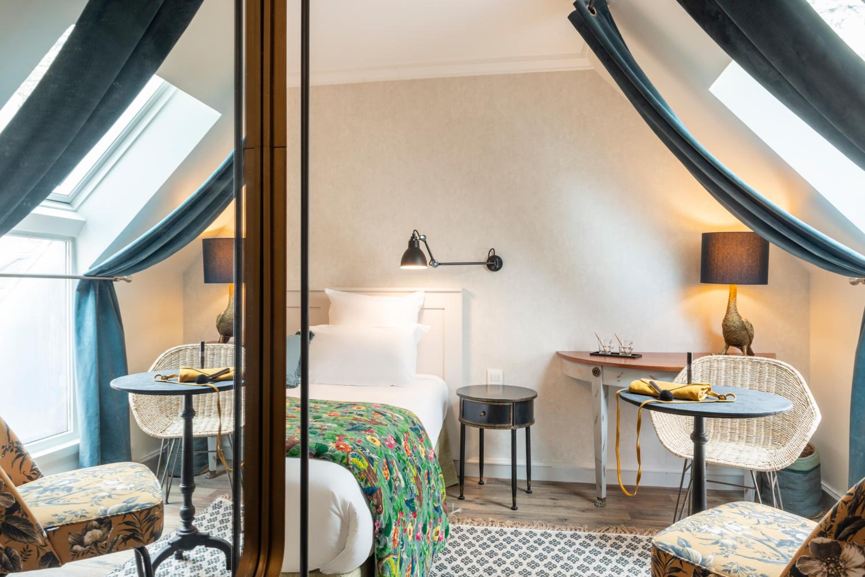 Double Room thumbnail 5