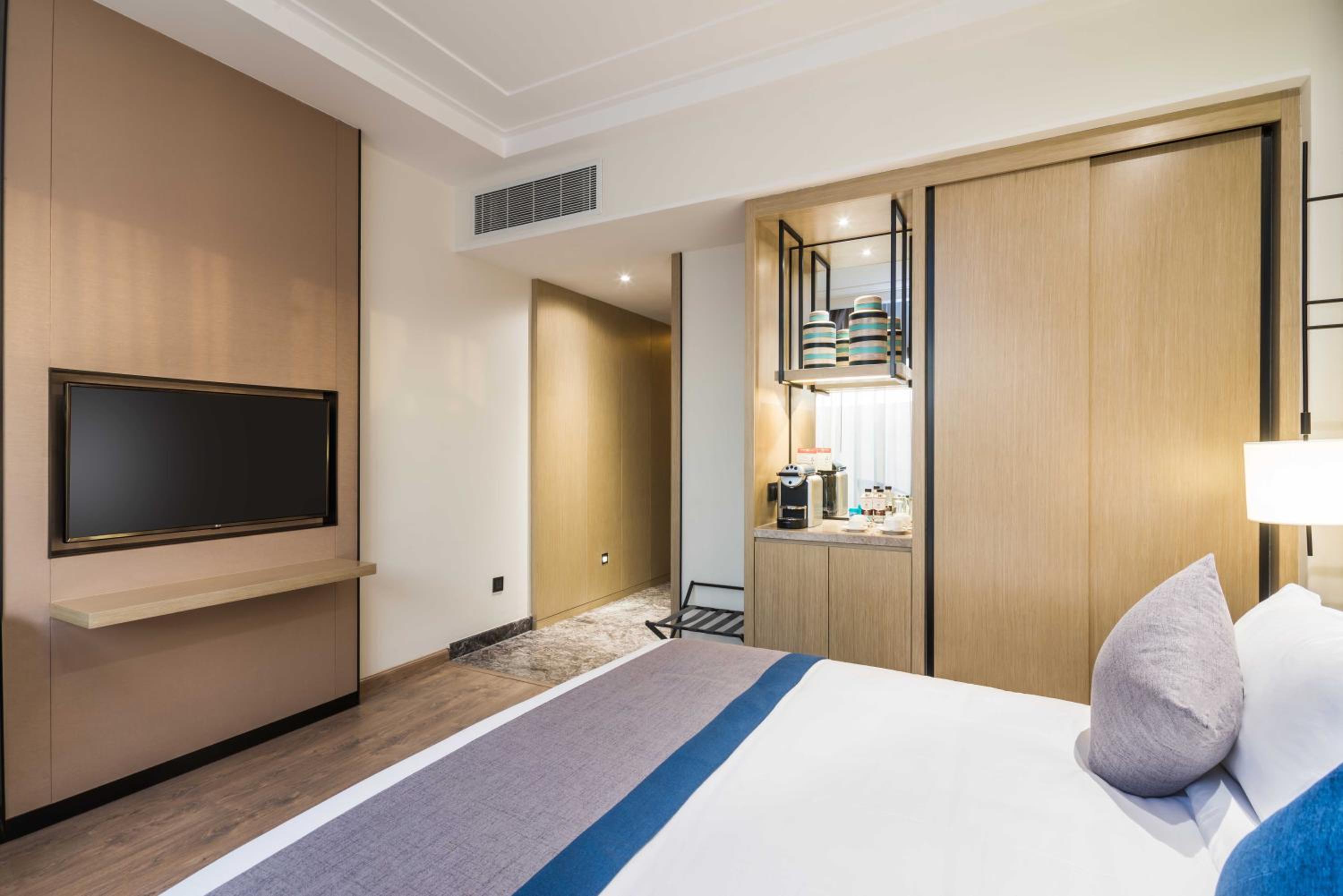 Standard Double Room - Photo 4