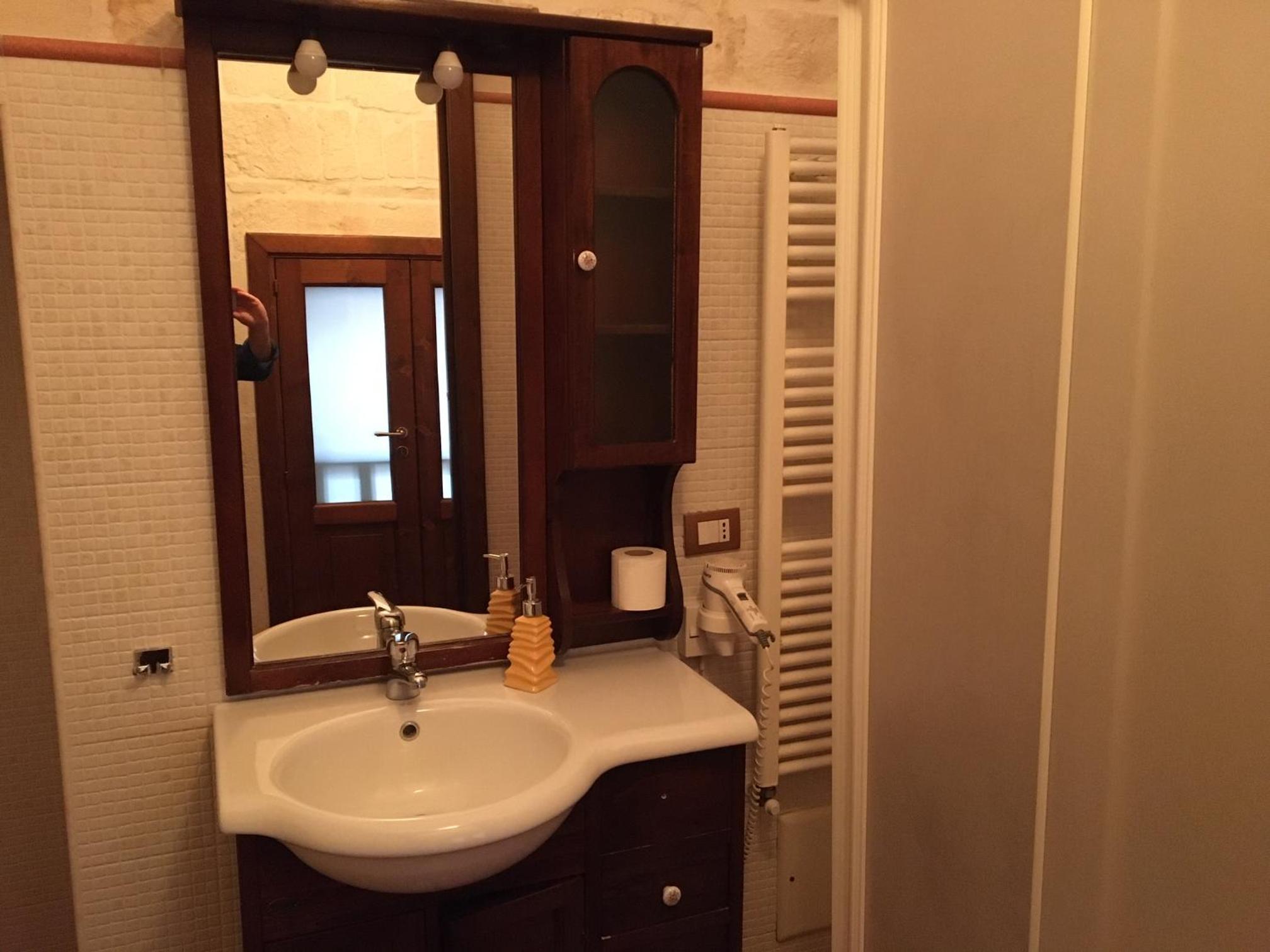 Standard Double Suite - Photo 7
