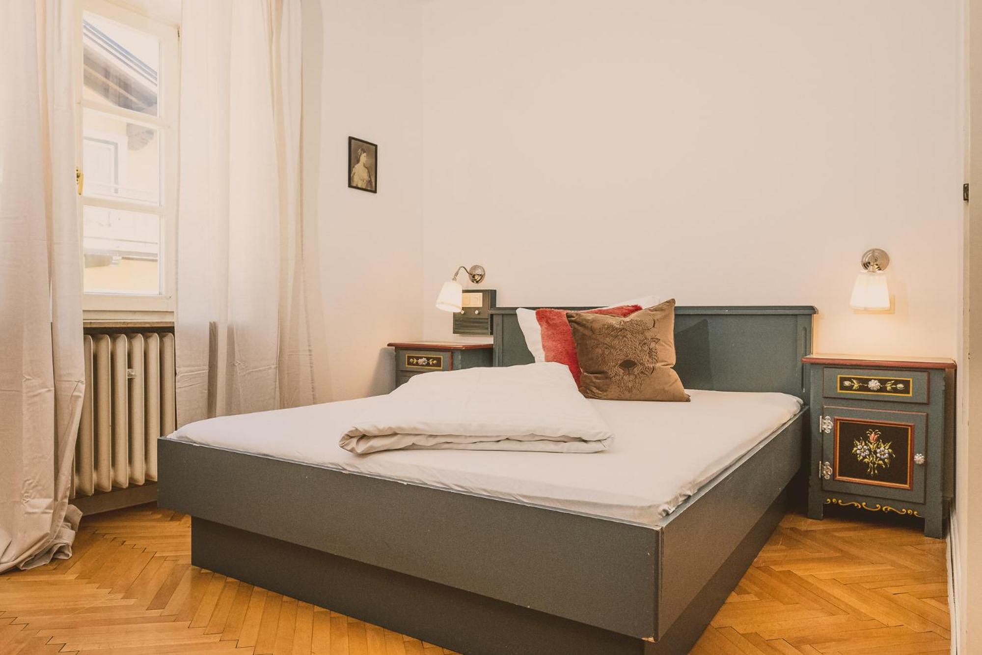 Single Room with Private Bathroom