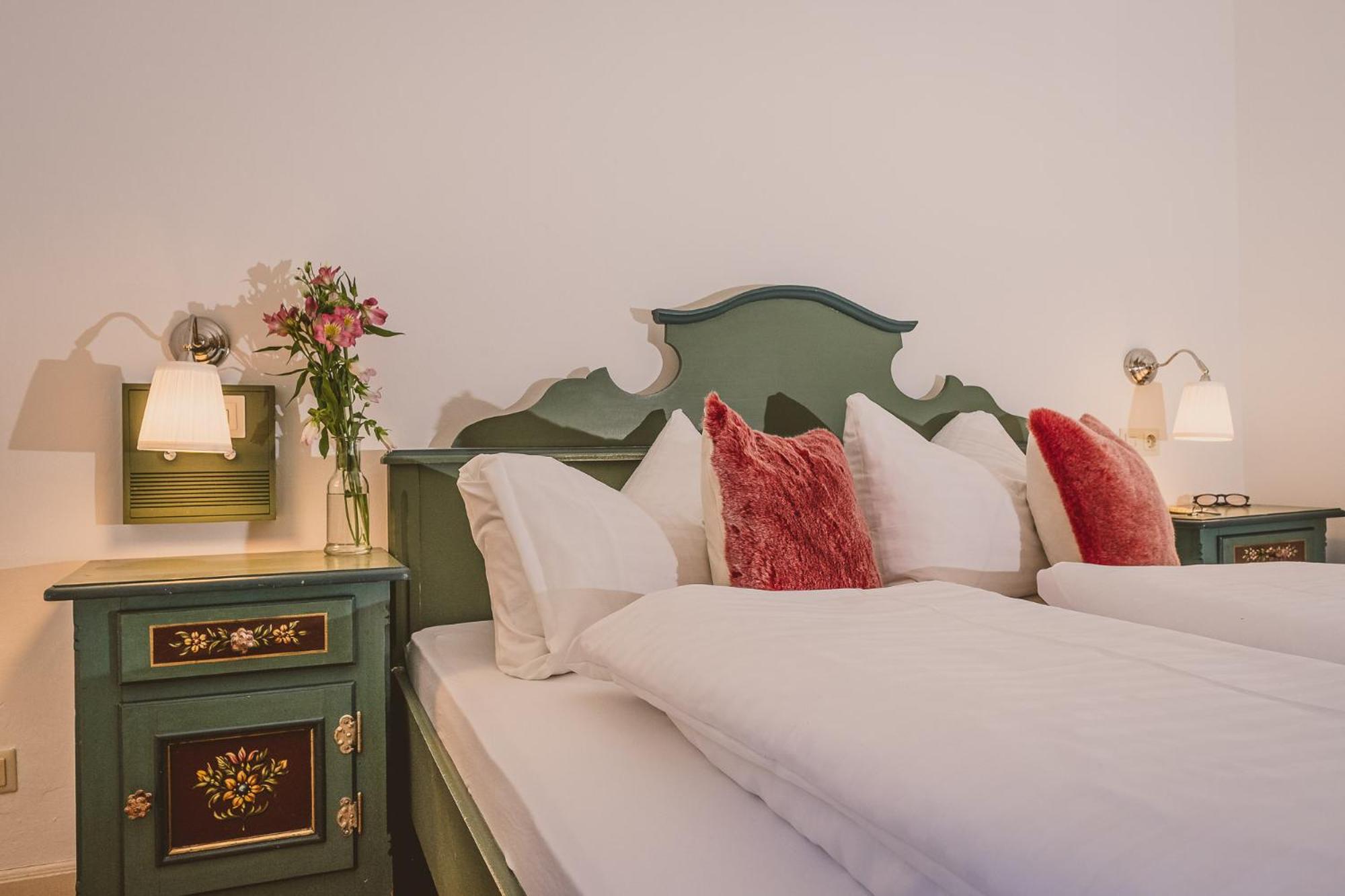 Standard Double Room - Photo 6
