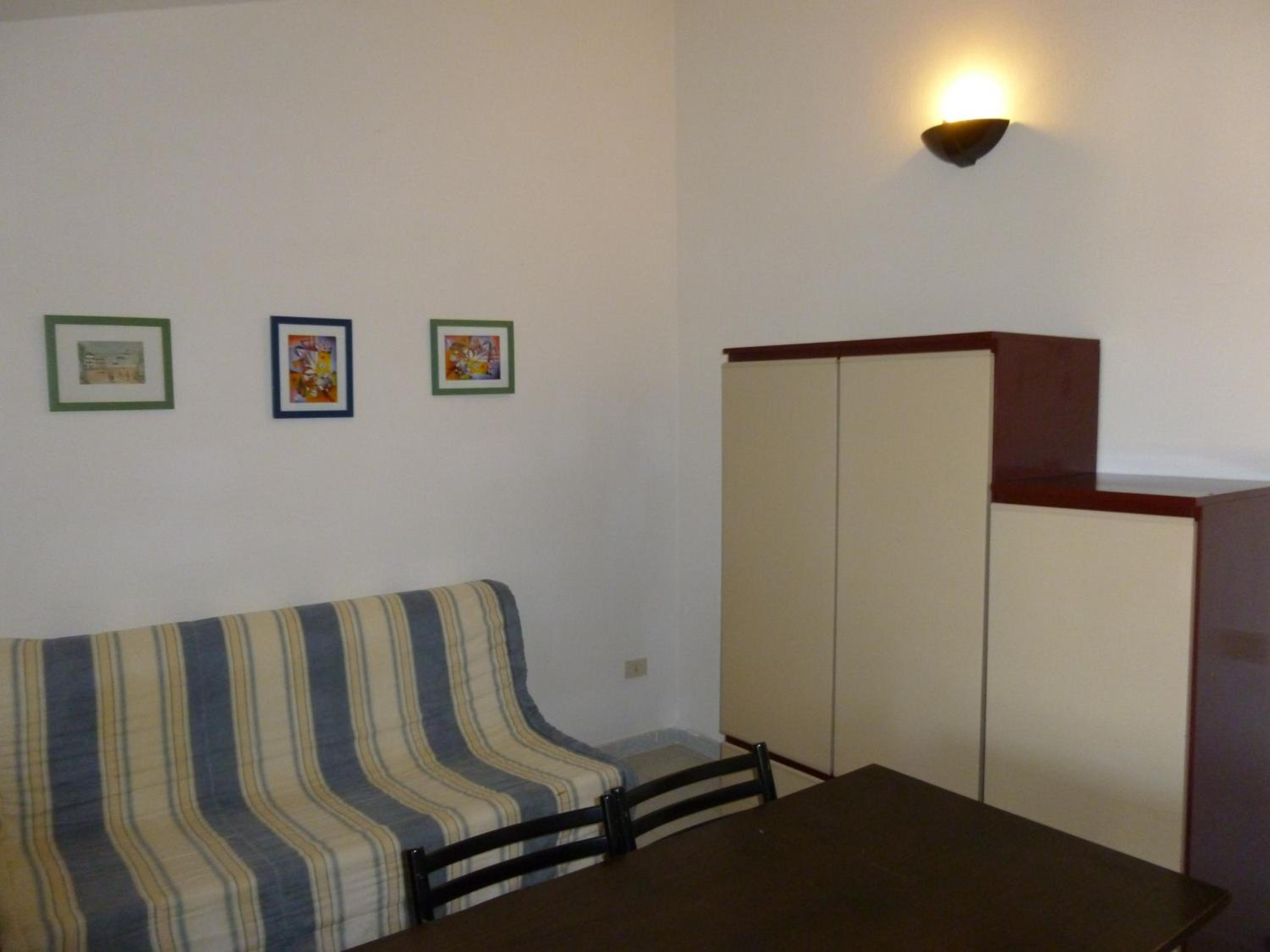 One-Bedroom House photo 2
