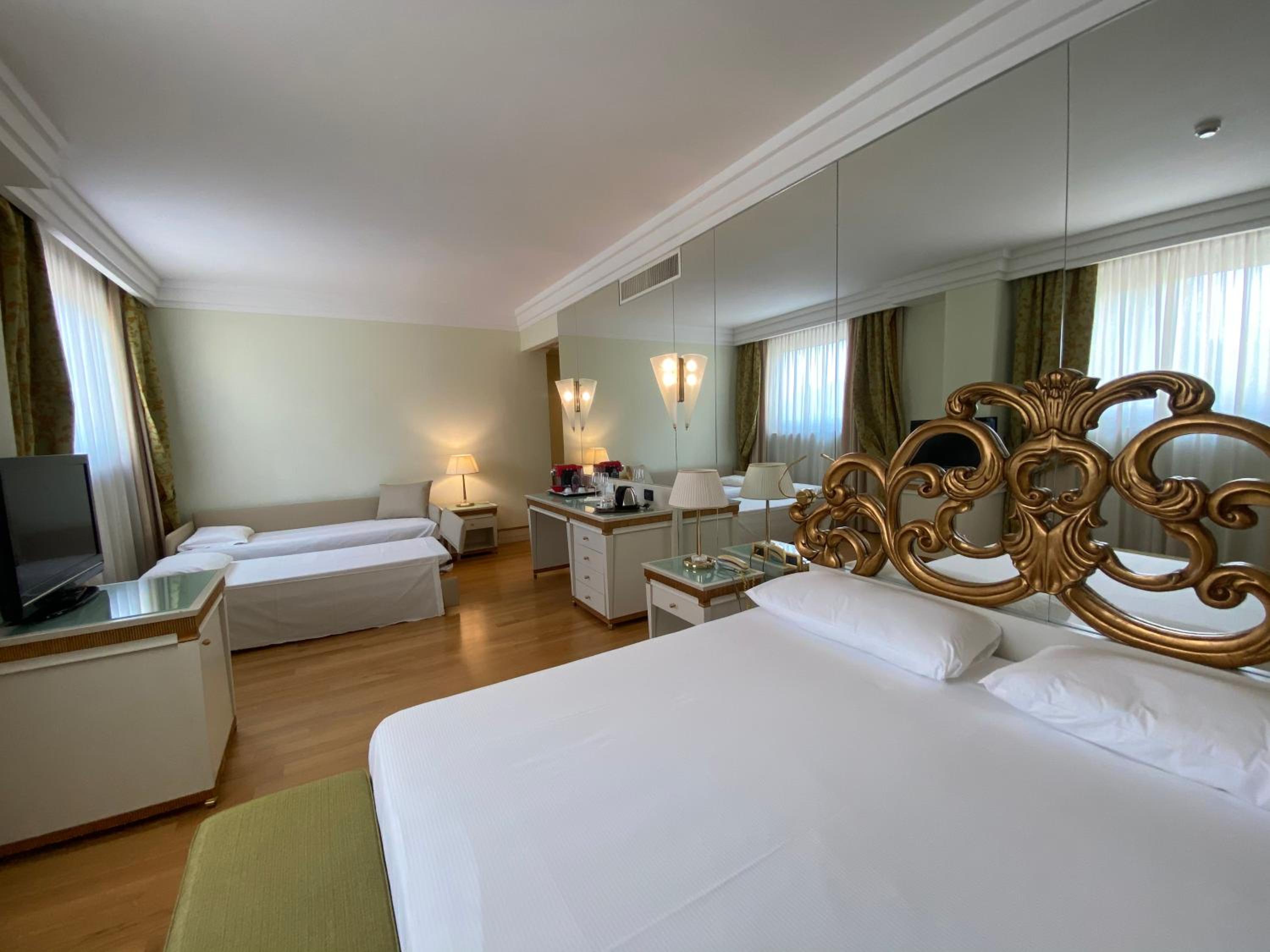 Junior Suite - Photo 2