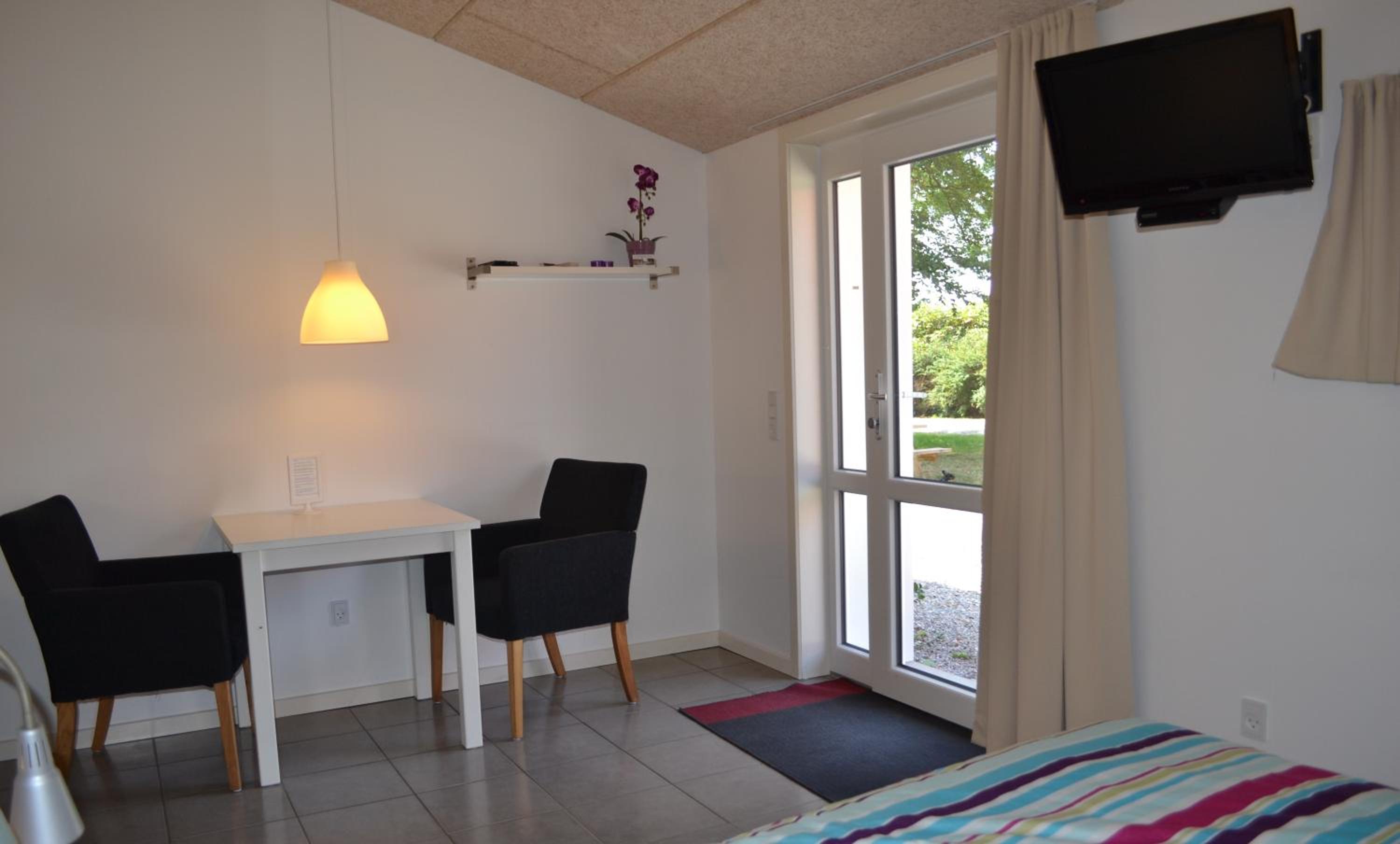 Deluxe Double Room with Shower - Photo 1