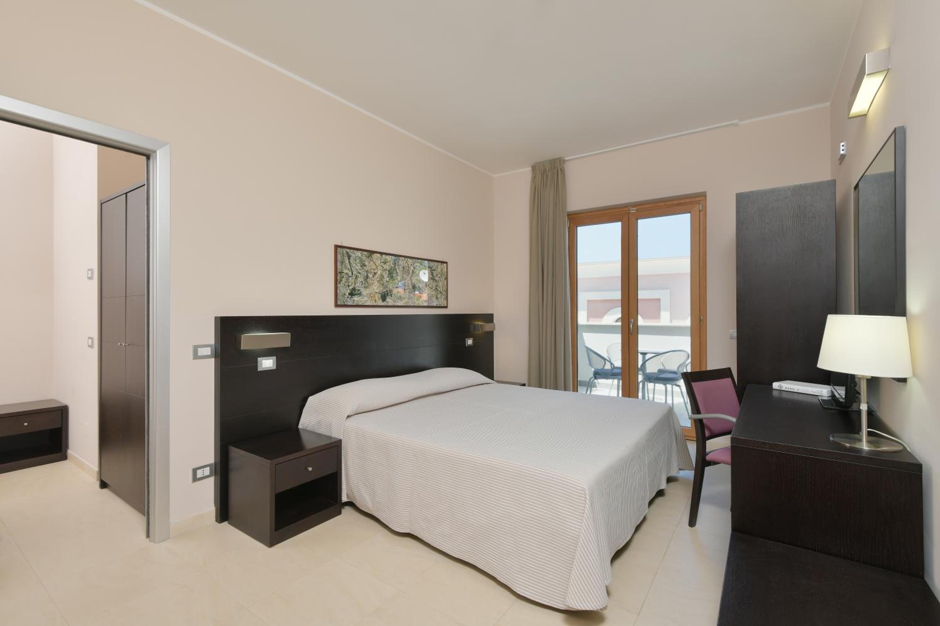 Quadruple Room - Photo 2