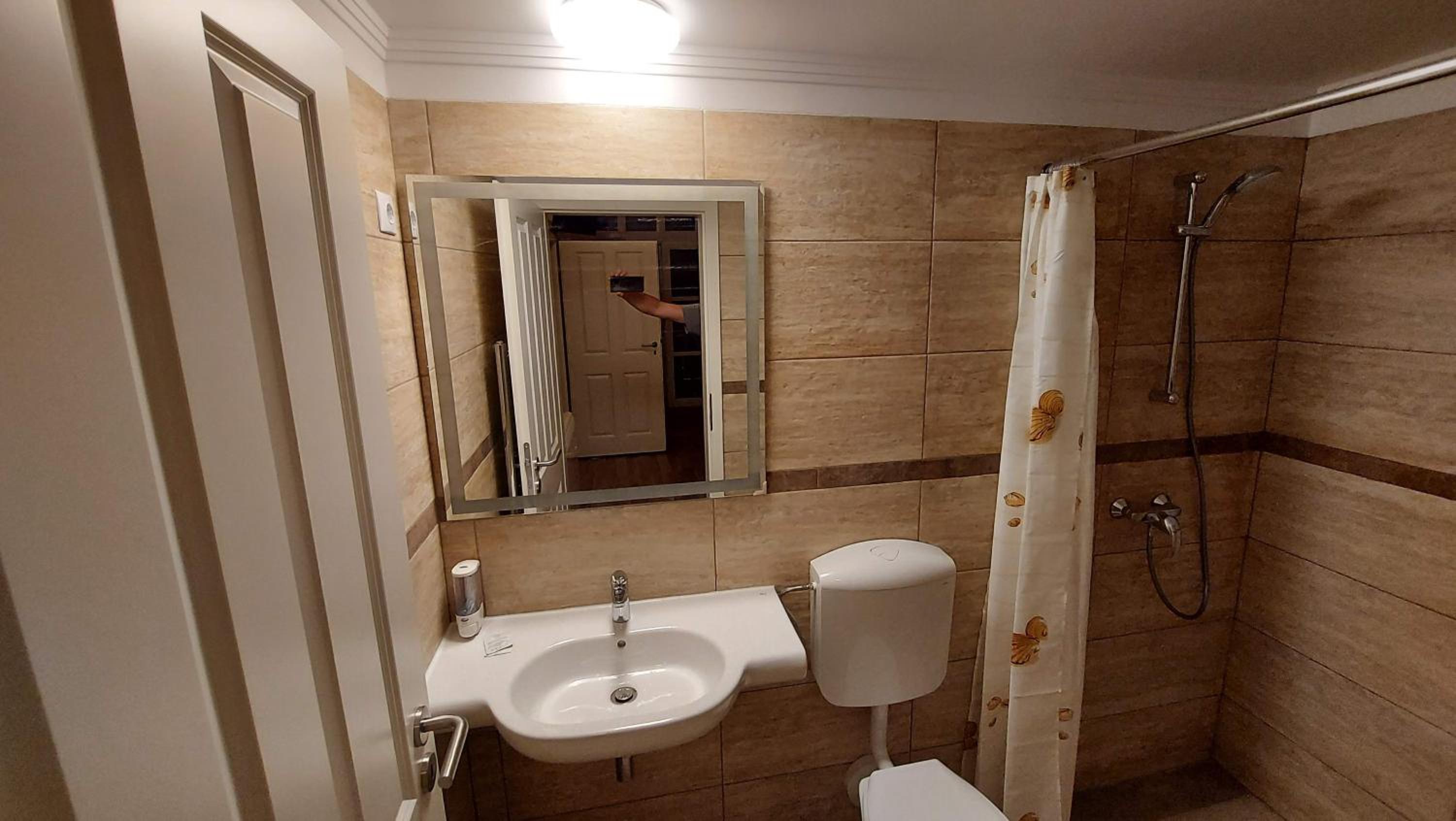 Double or Twin Room with City View