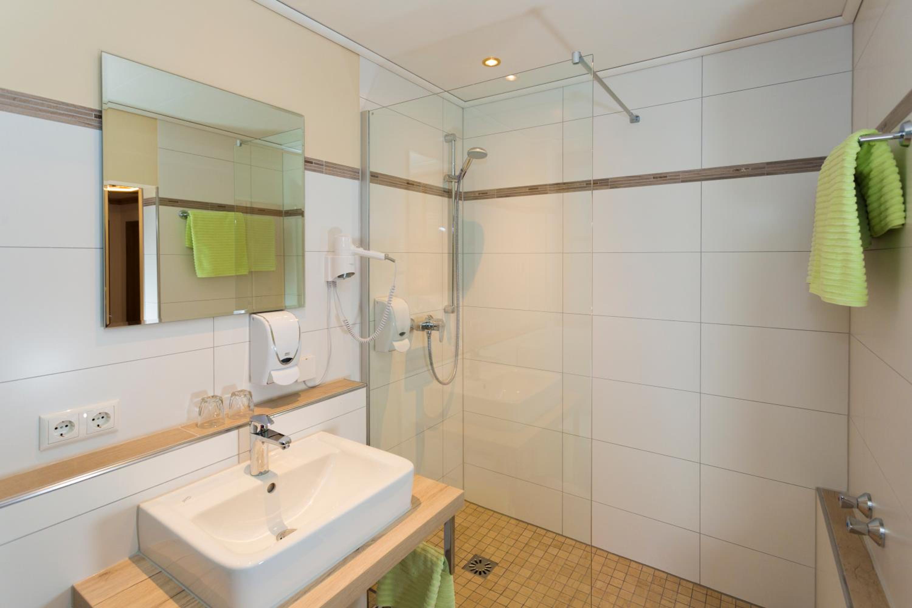 Apartment - Photo 2