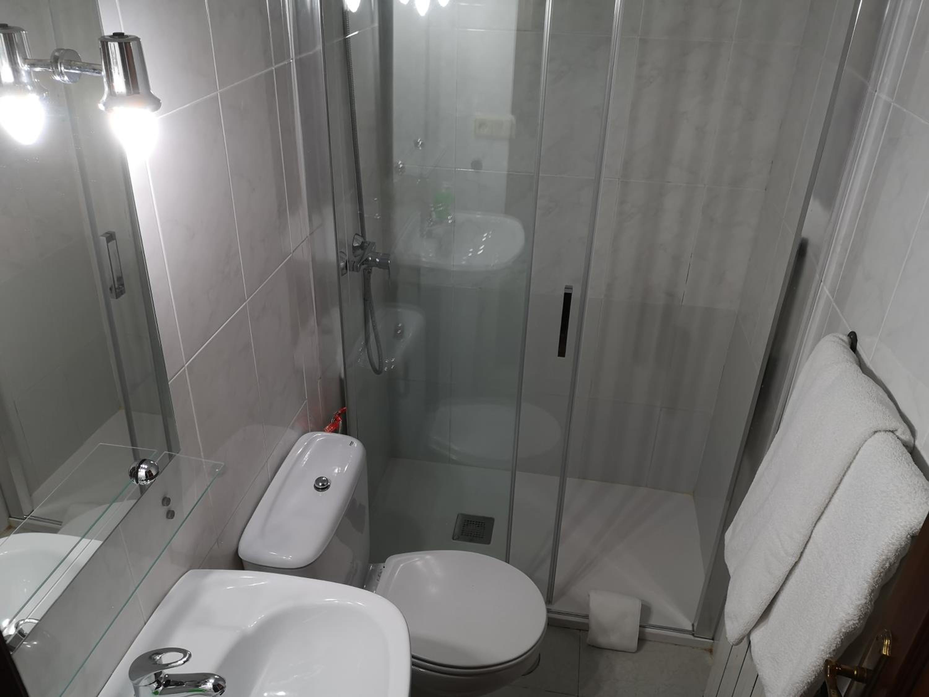 Standard Double Room photo 3