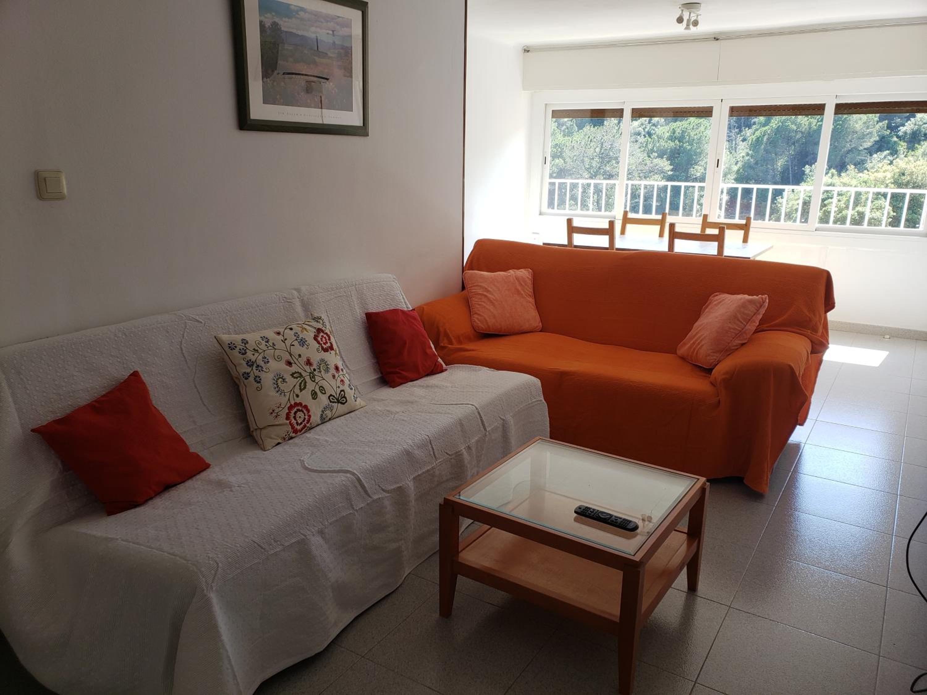 Three-Bedroom Apartment photo 2