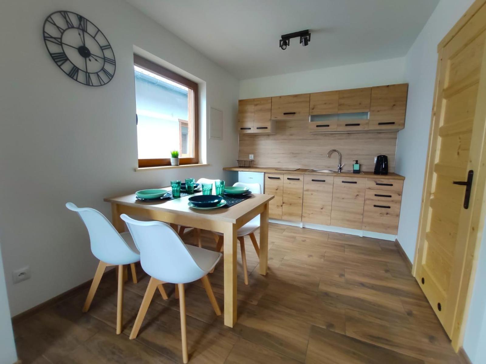 Two-Bedroom House - Photo 4