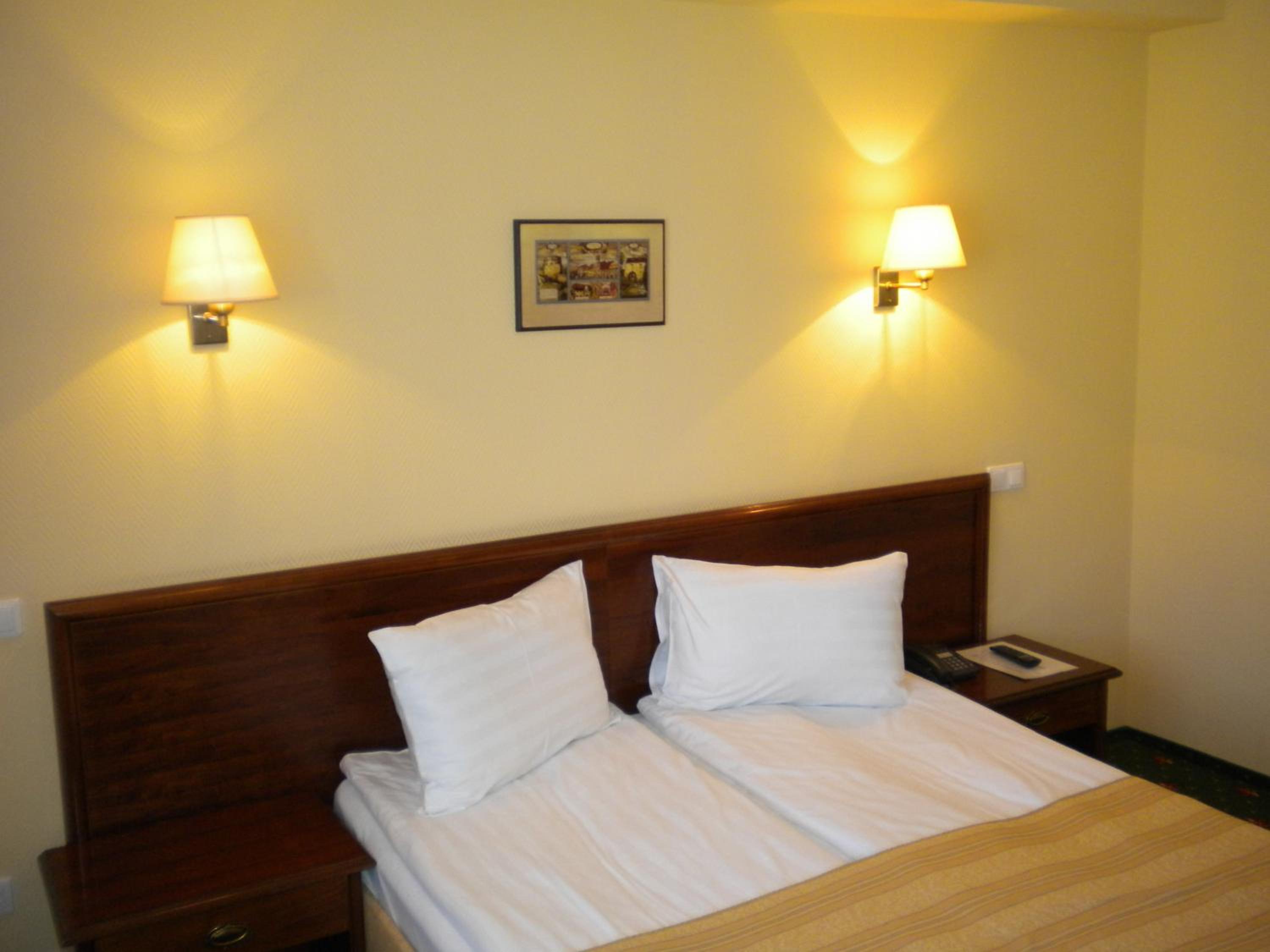 Standard Double Room - Photo 5