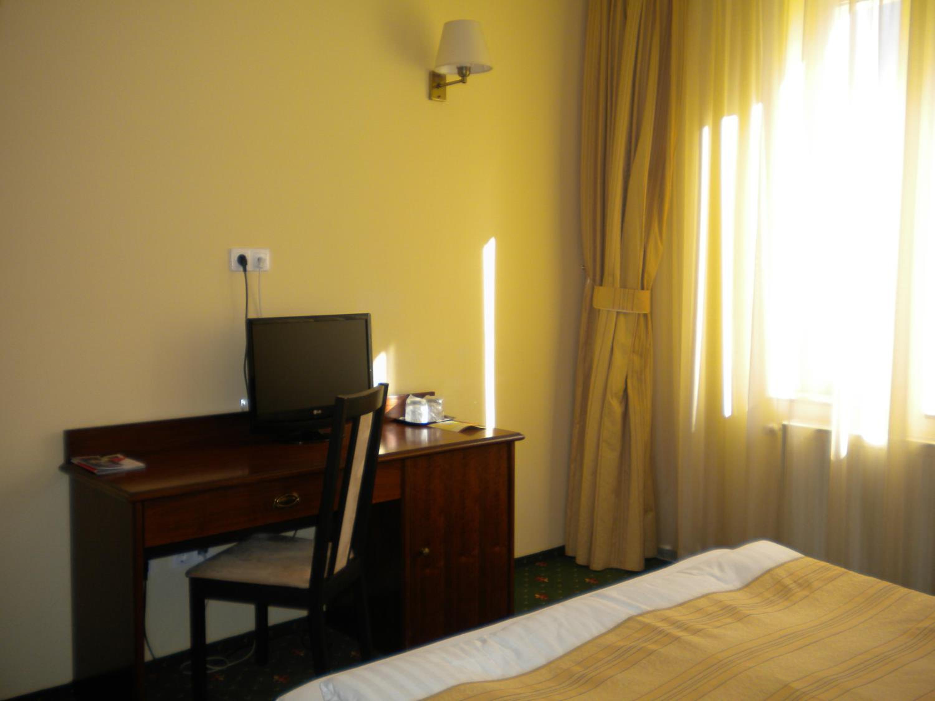 Standard Double Room - Photo 3