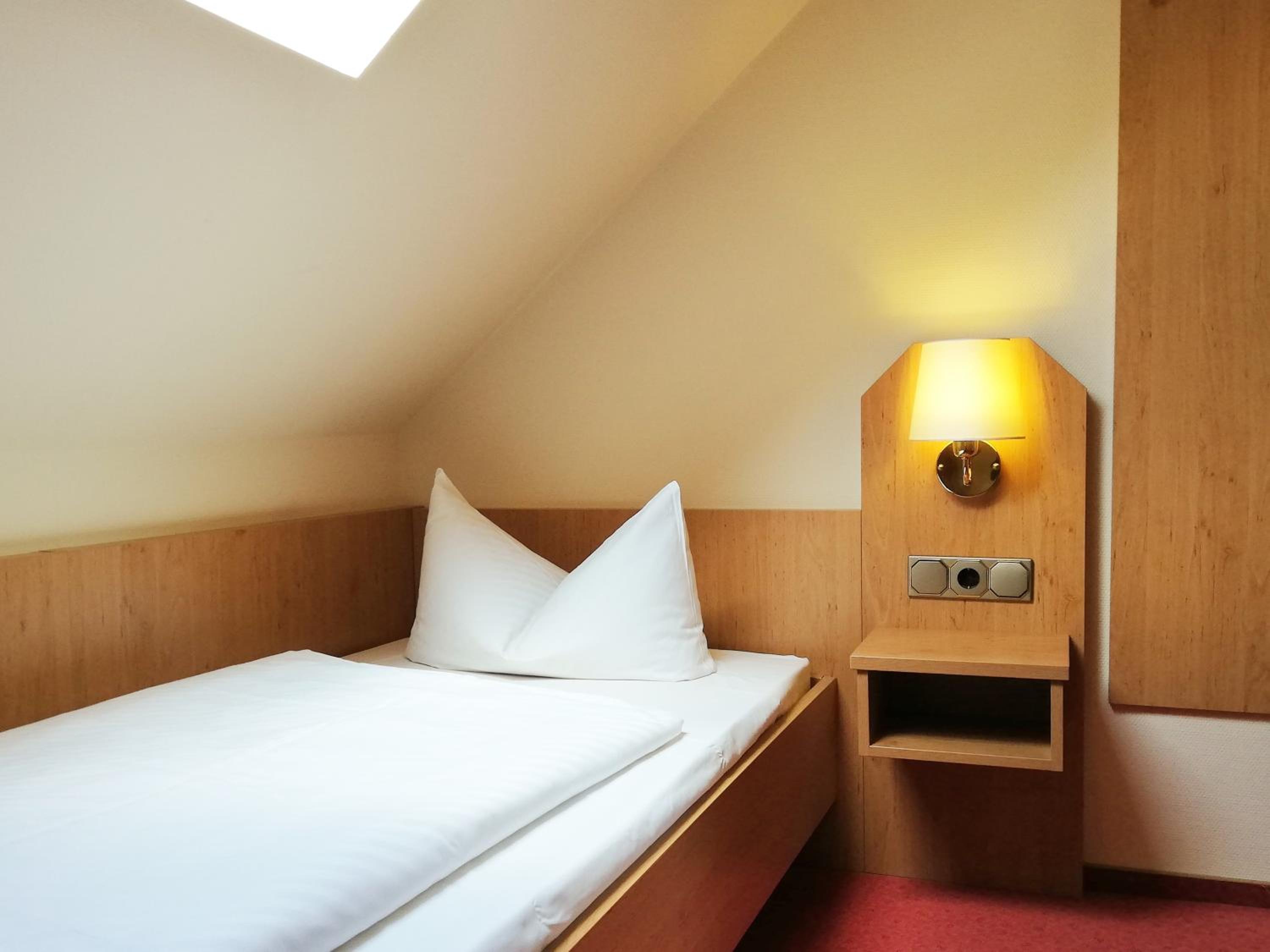 Single Room photo 3