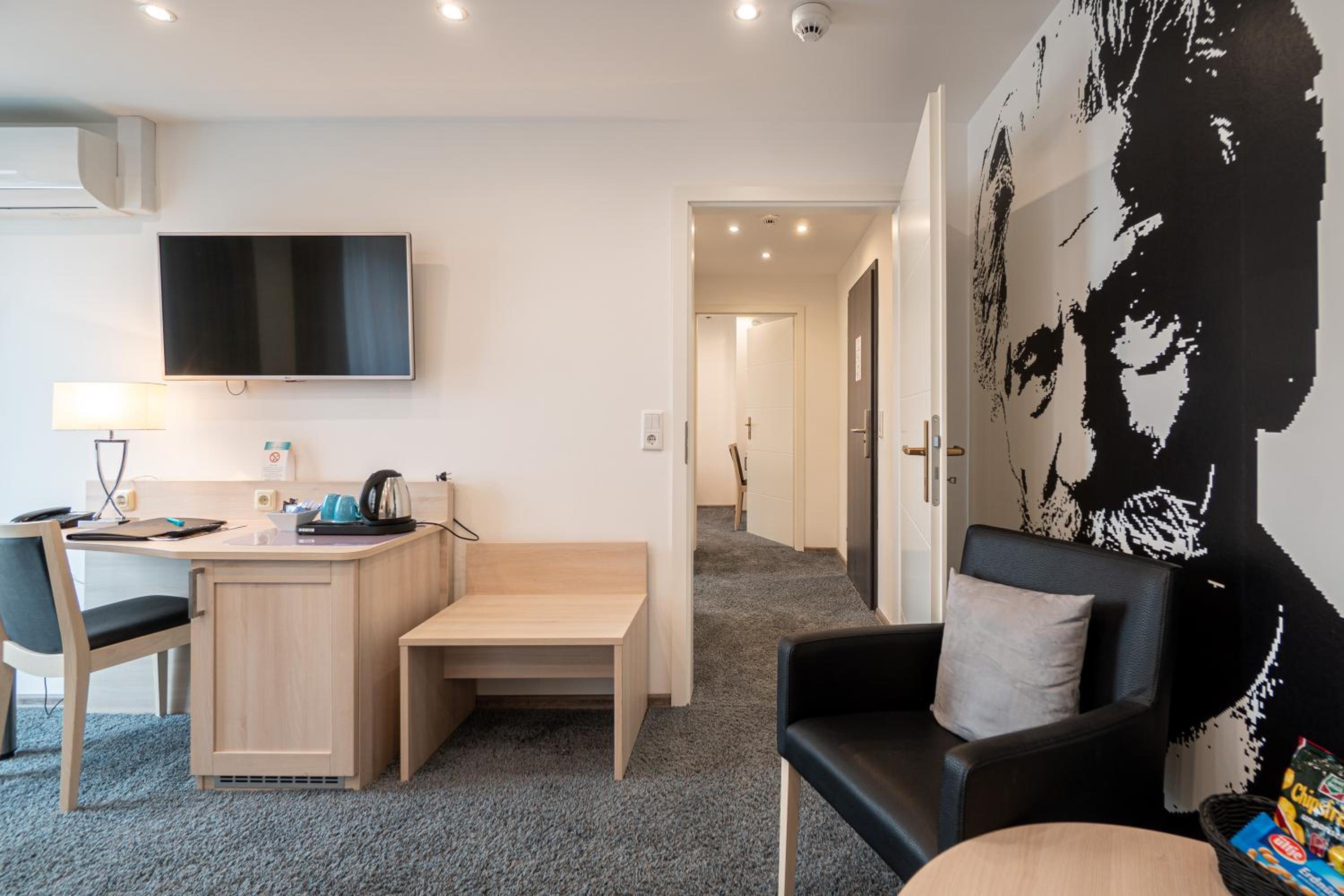 Superior Triple Room photo 2