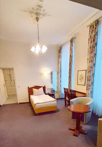 Triple Room photo 2
