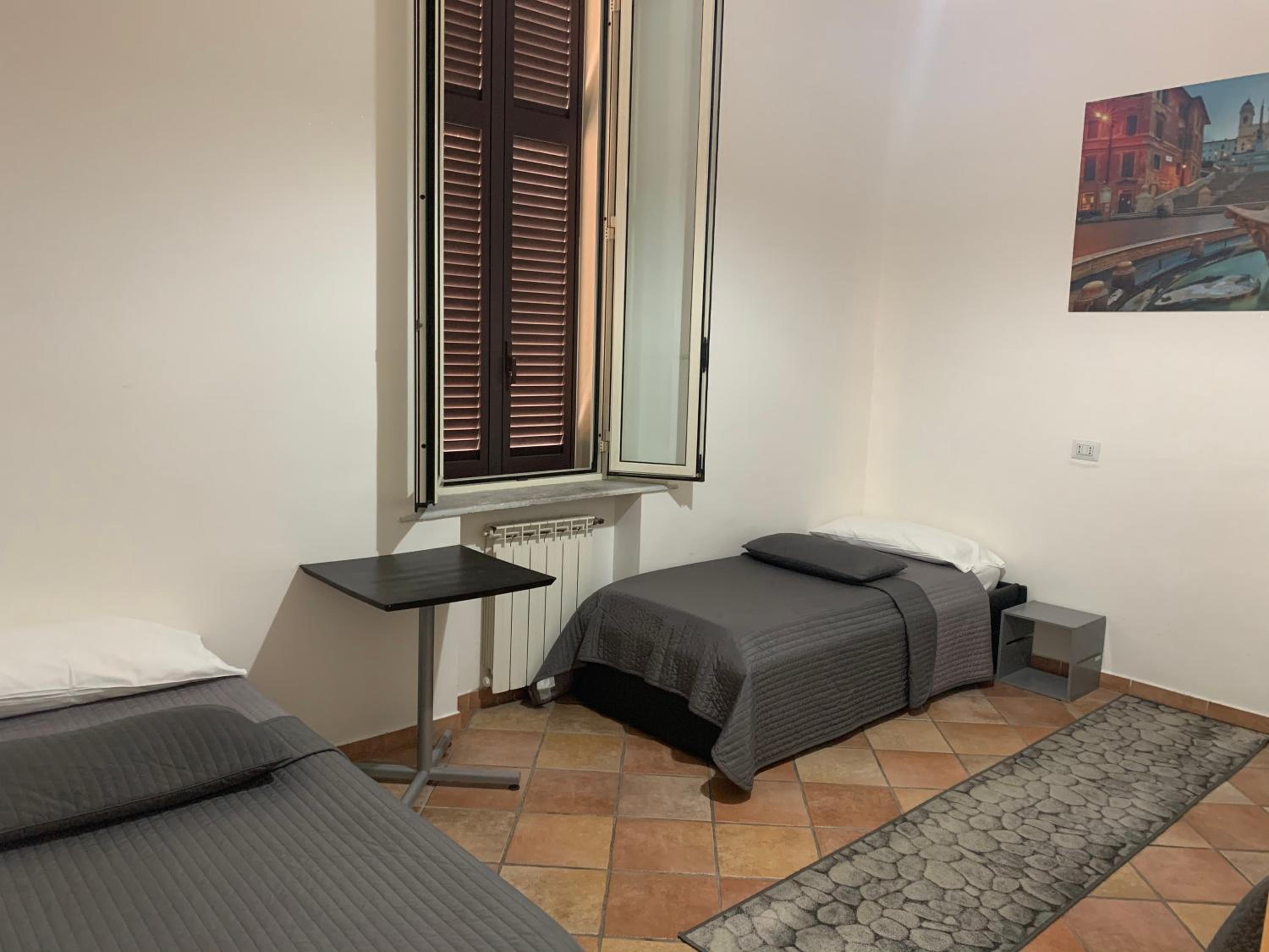 Single Bed In Dormitory Room photo 2