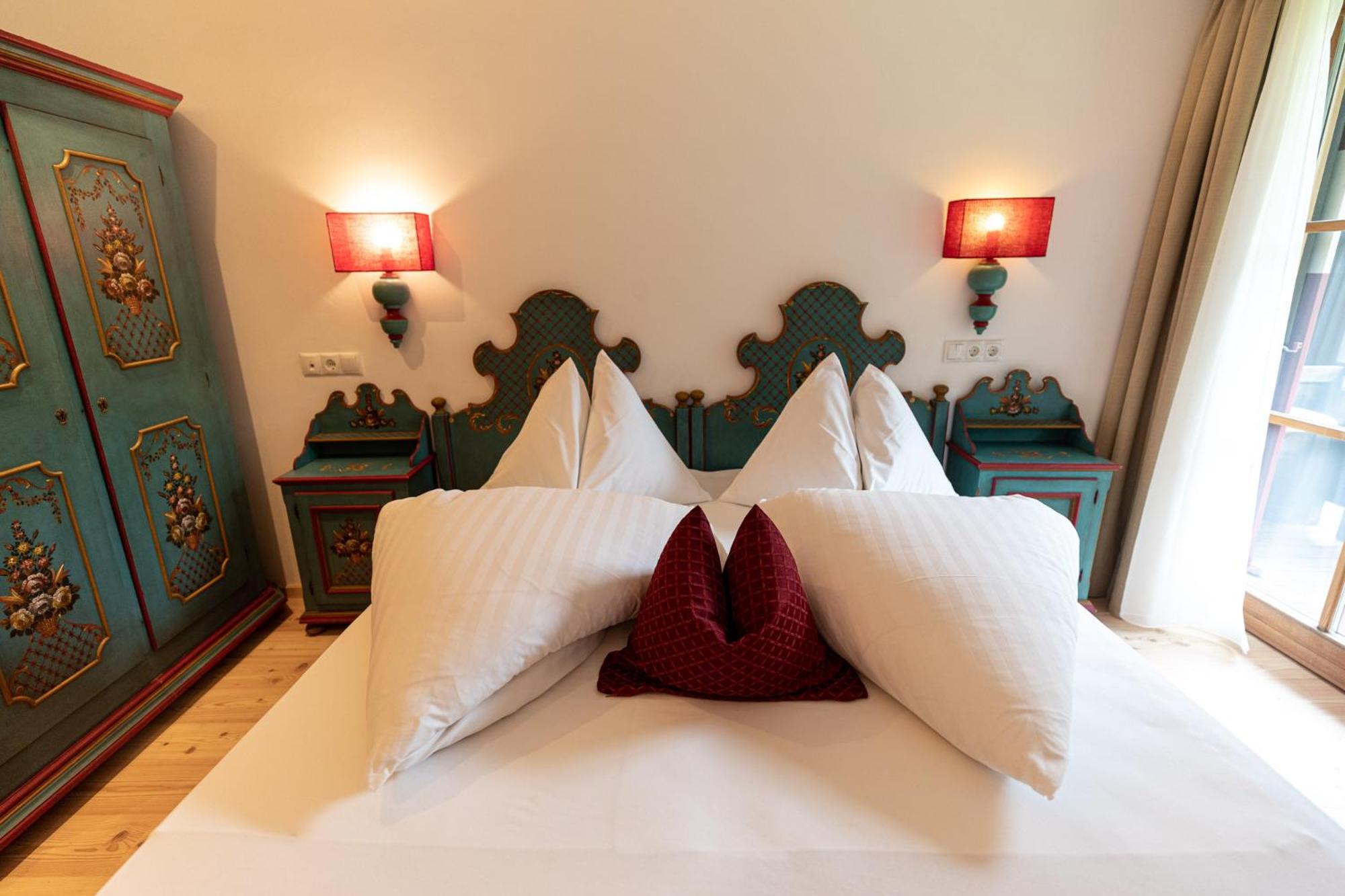 Deluxe Double Room with Mountain View
