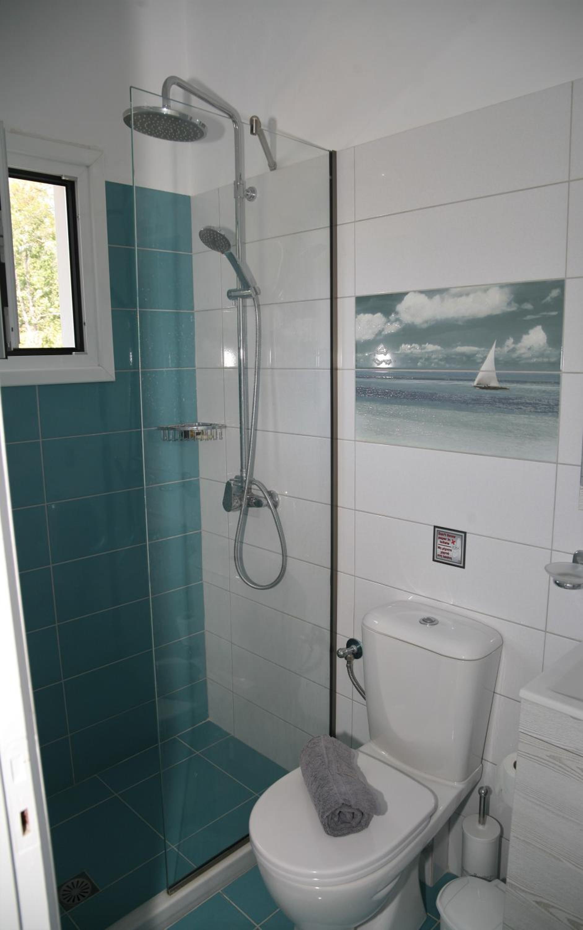 Deluxe Twin Room photo 2