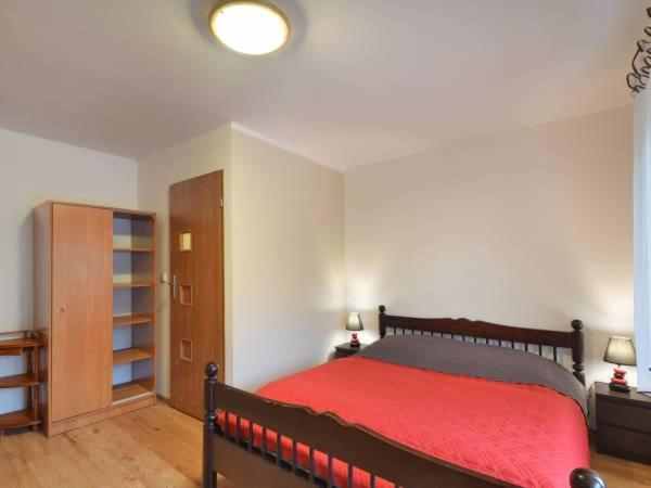 Double Room with Private Bathroom - Photo 2